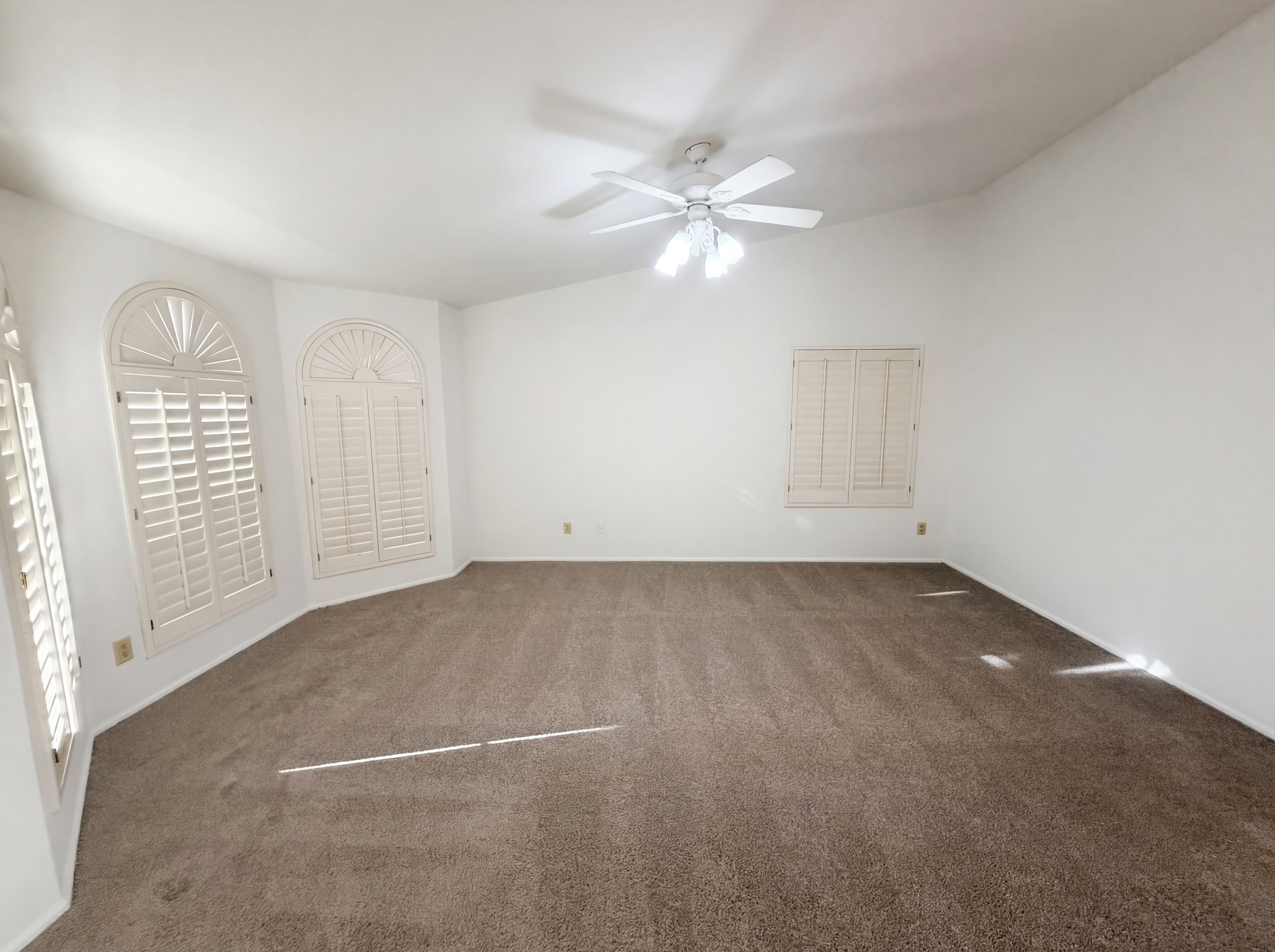 Photo 3 of 37 of 6764 W Piute Ave, Glendale, AZ