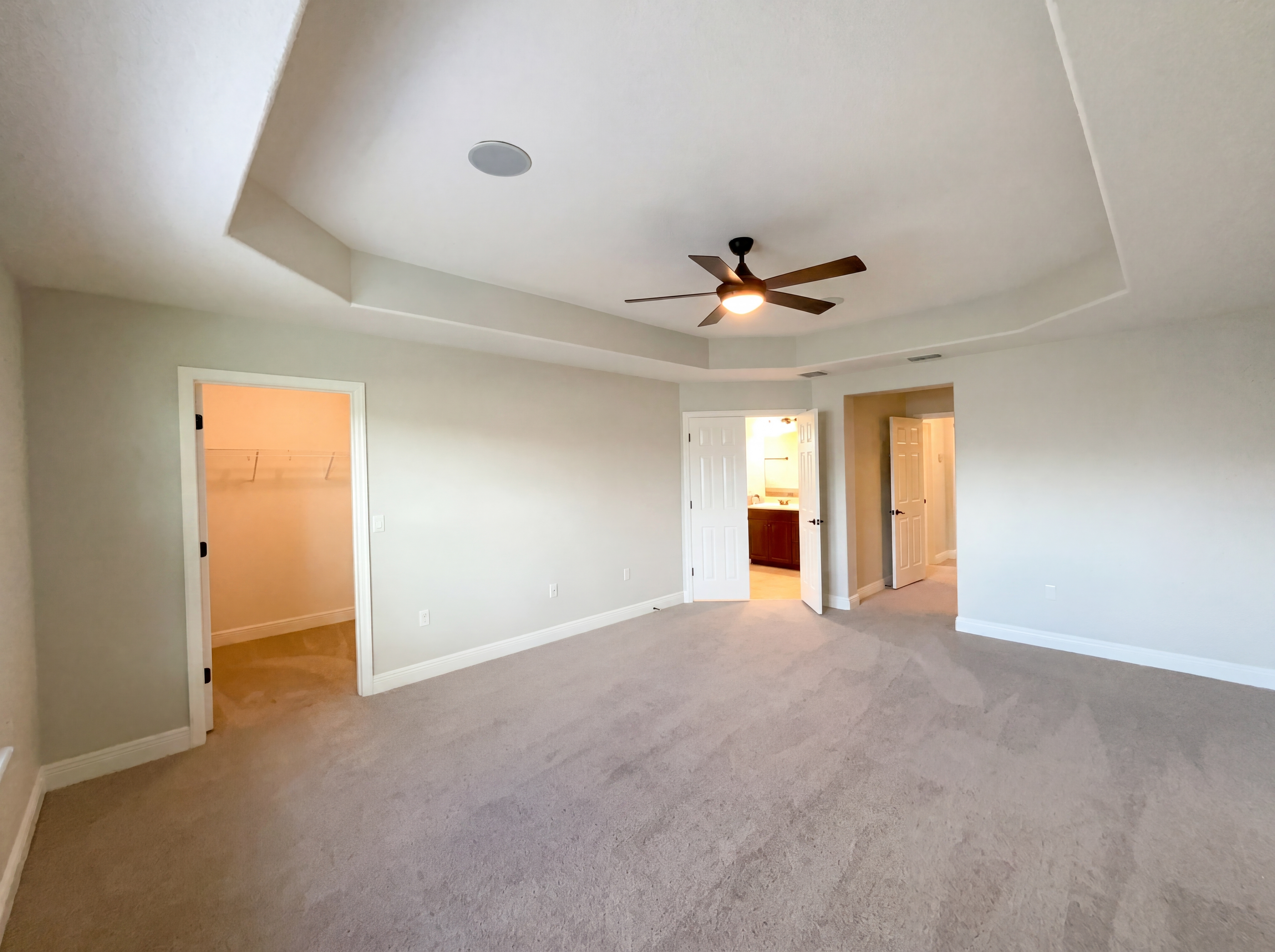 Photo 14 of 52 of 8715 Quiet Meadows Trl, Windermere, FL