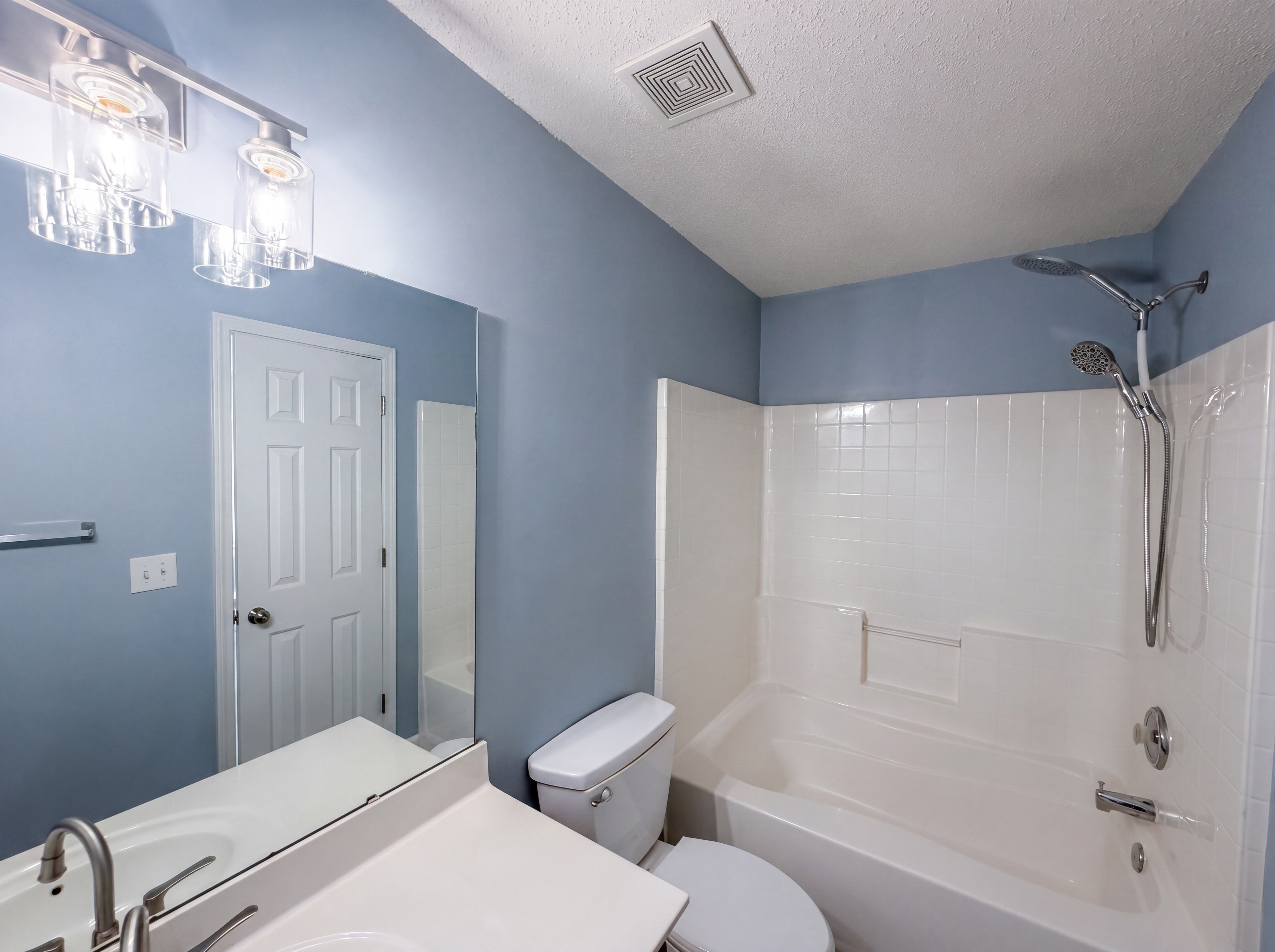 Photo 10 of 17 of 6005 Silkwater Ct, Raleigh, NC