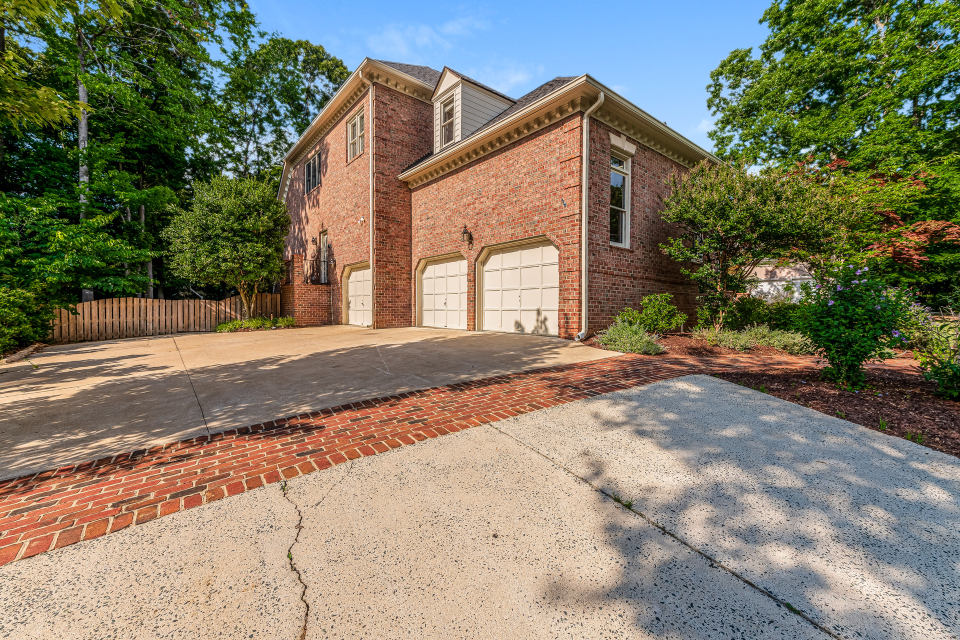 Photo 5 of 25 of 302 Versailles Dr, Cary, NC
