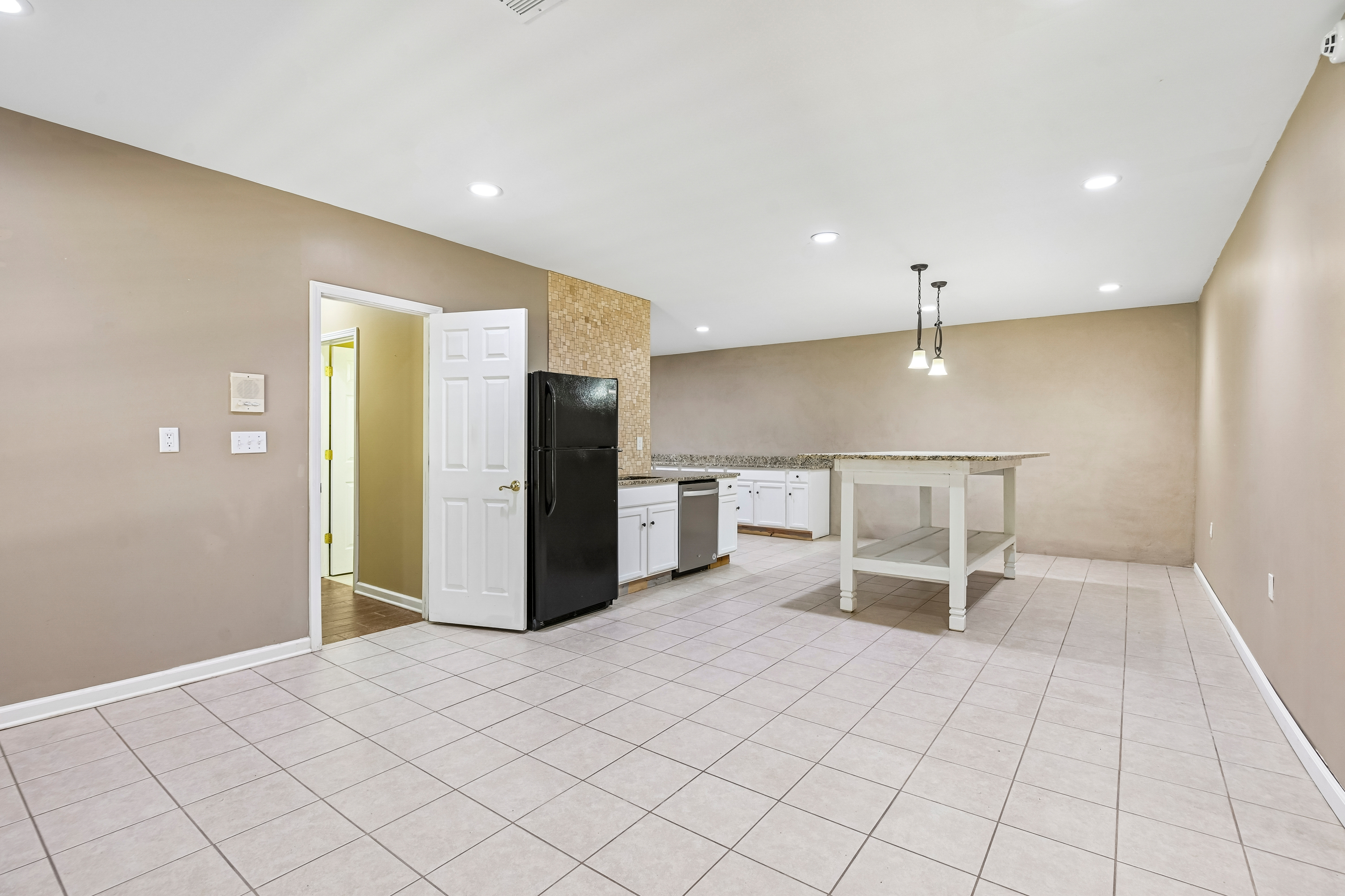 Photo 51 of 79 of 2077 Coolidge Way NW, Acworth, GA