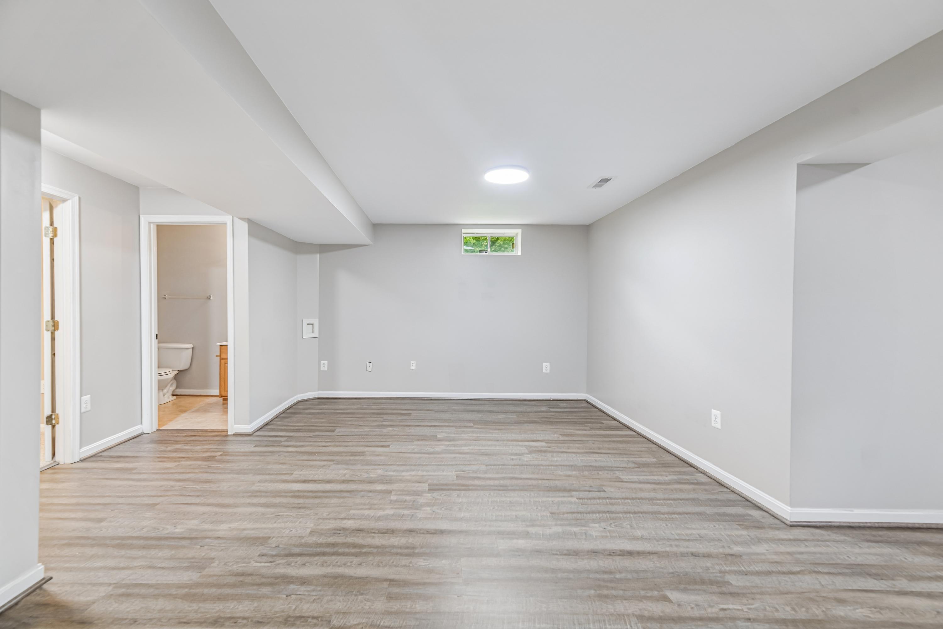 Photo 51 of 84 of 6046 Persinger House Ct, Manassas, VA