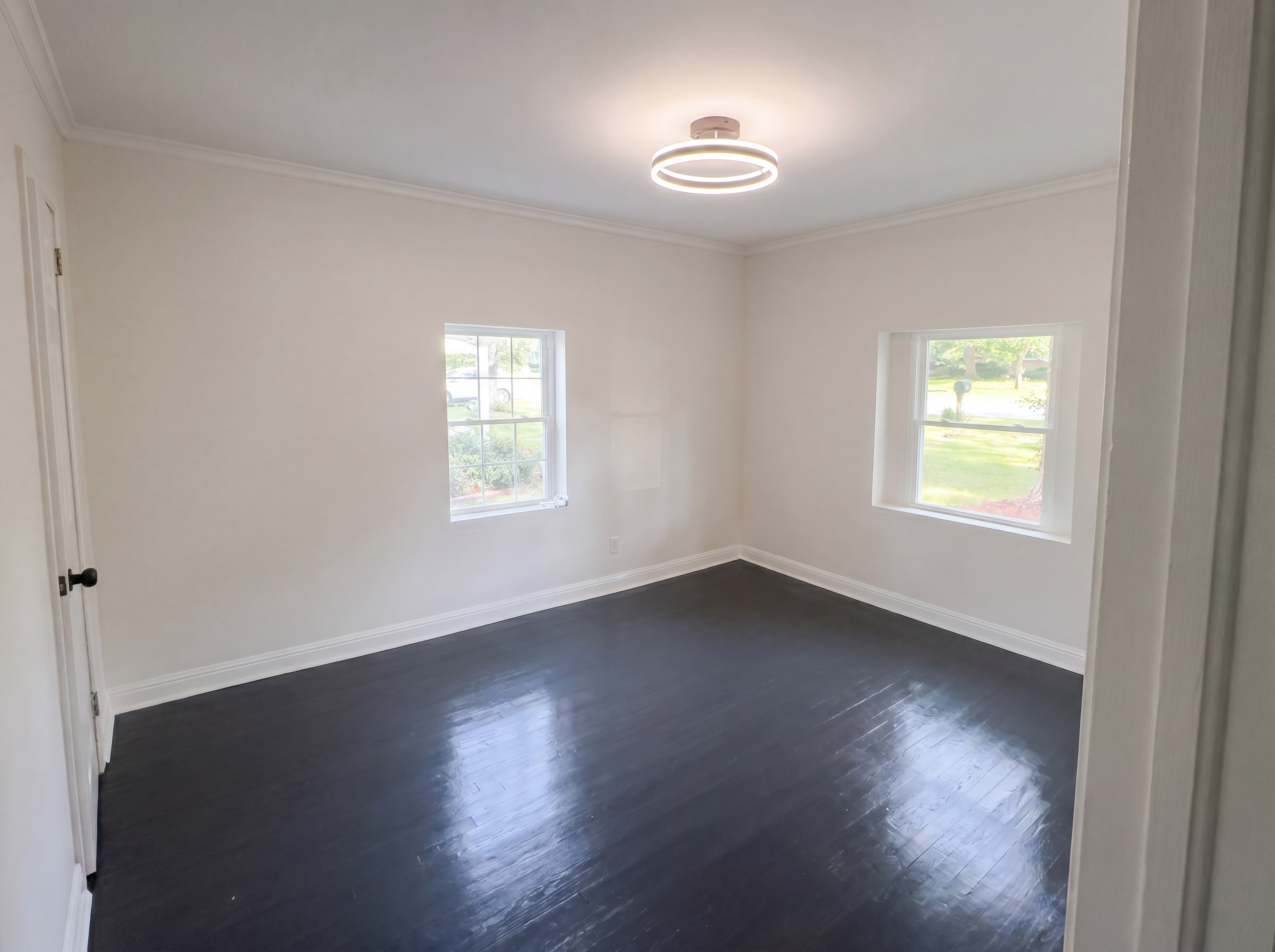 Photo 4 of 21 of 601 Community Dr, Waycross, GA