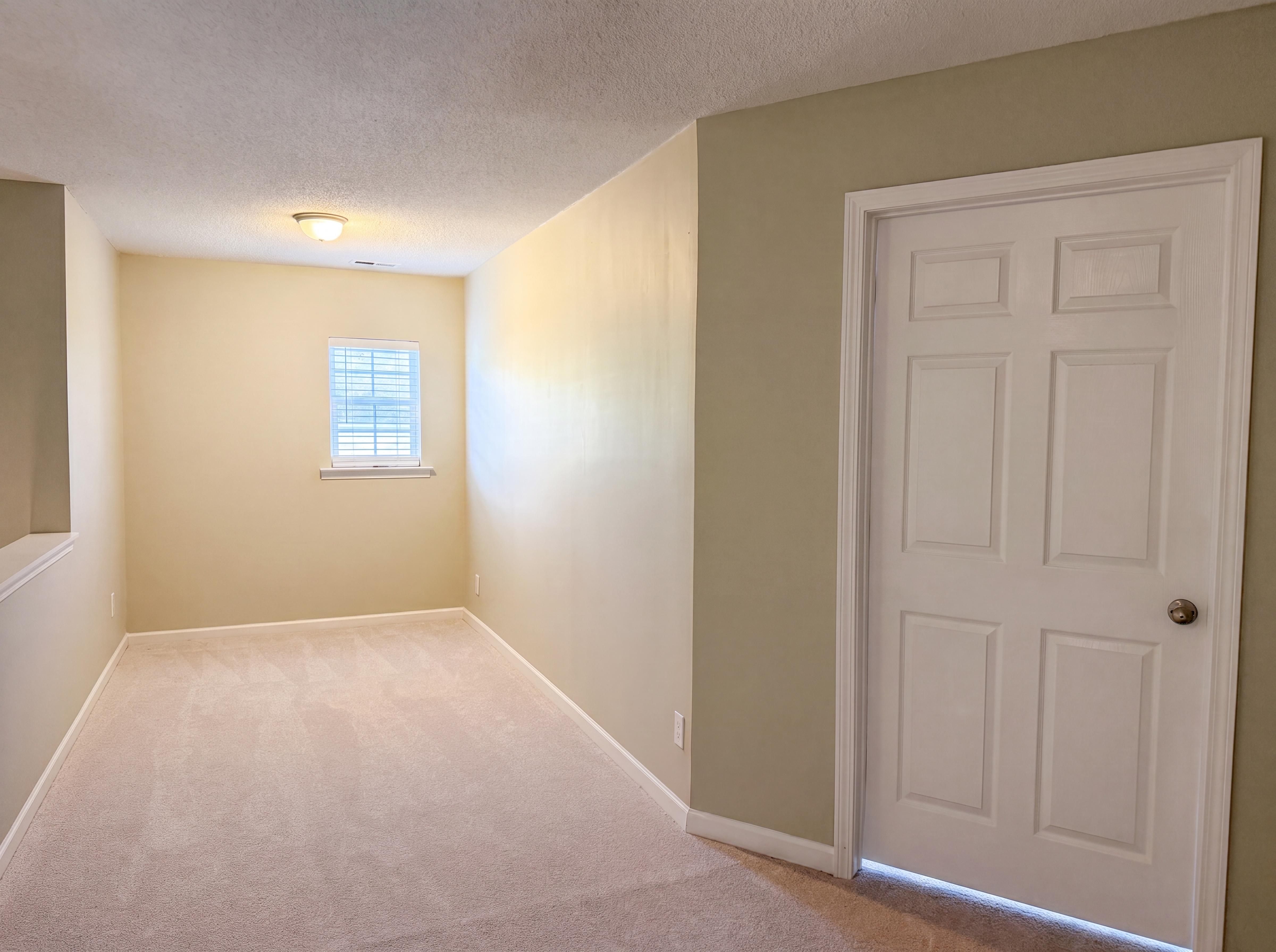 Photo 11 of 19 of 1812 Devonridge Dr, Fuquay Varina, NC