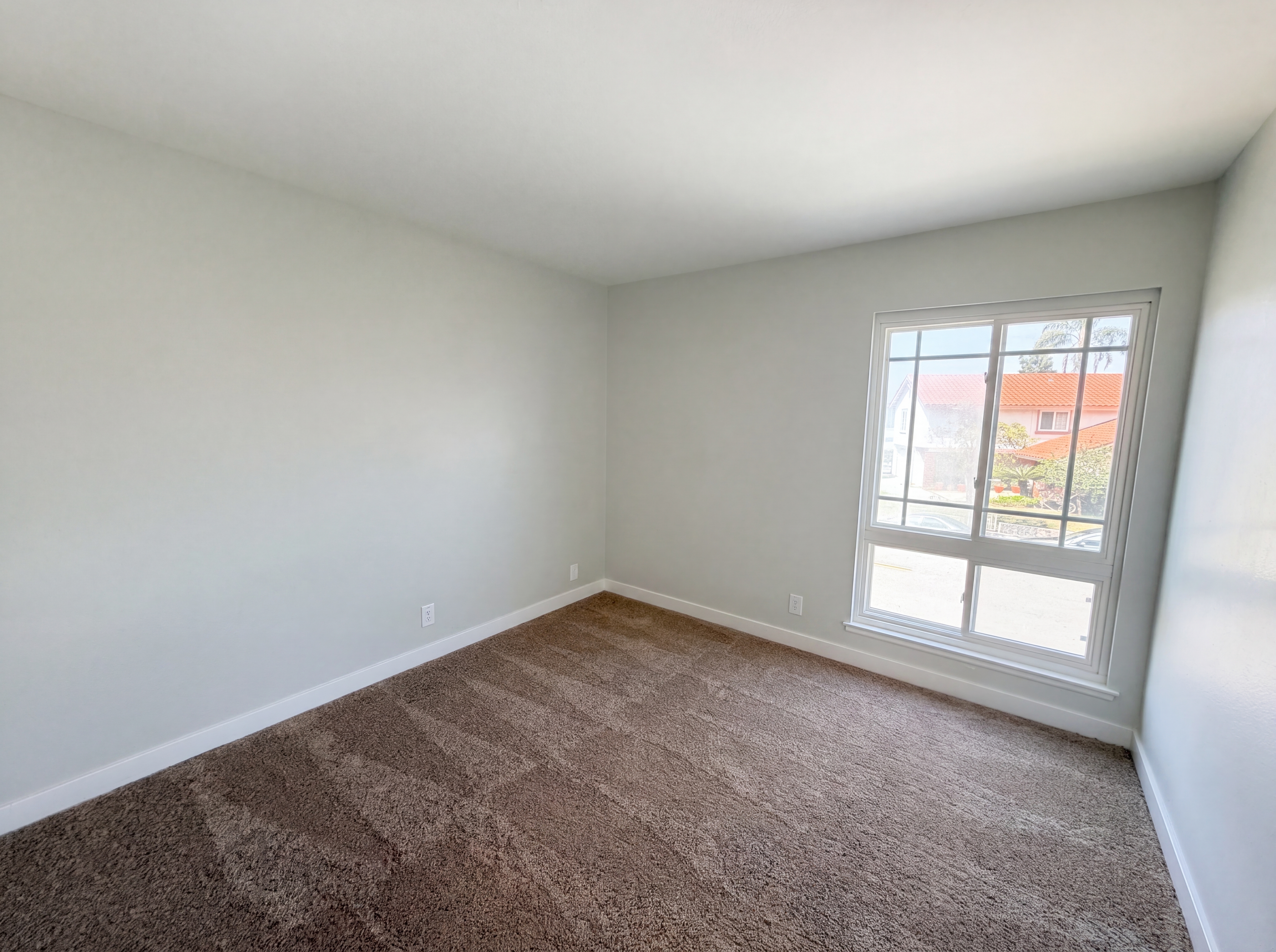 Photo 12 of 25 of 2334 W Chandler Ave, Santa Ana, CA