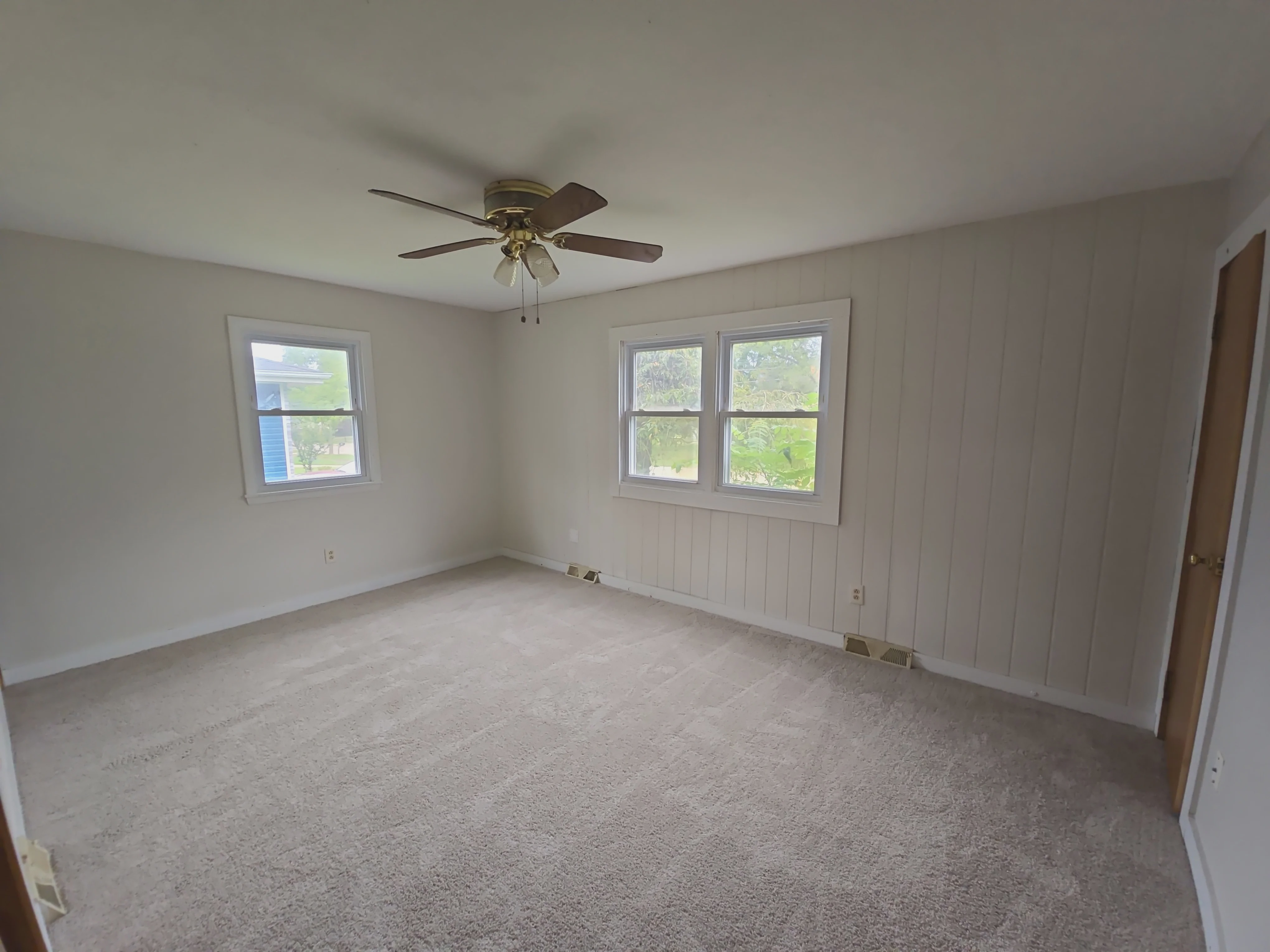 Photo 12 of 50 of 211 Roshon Dr, Medina, OH