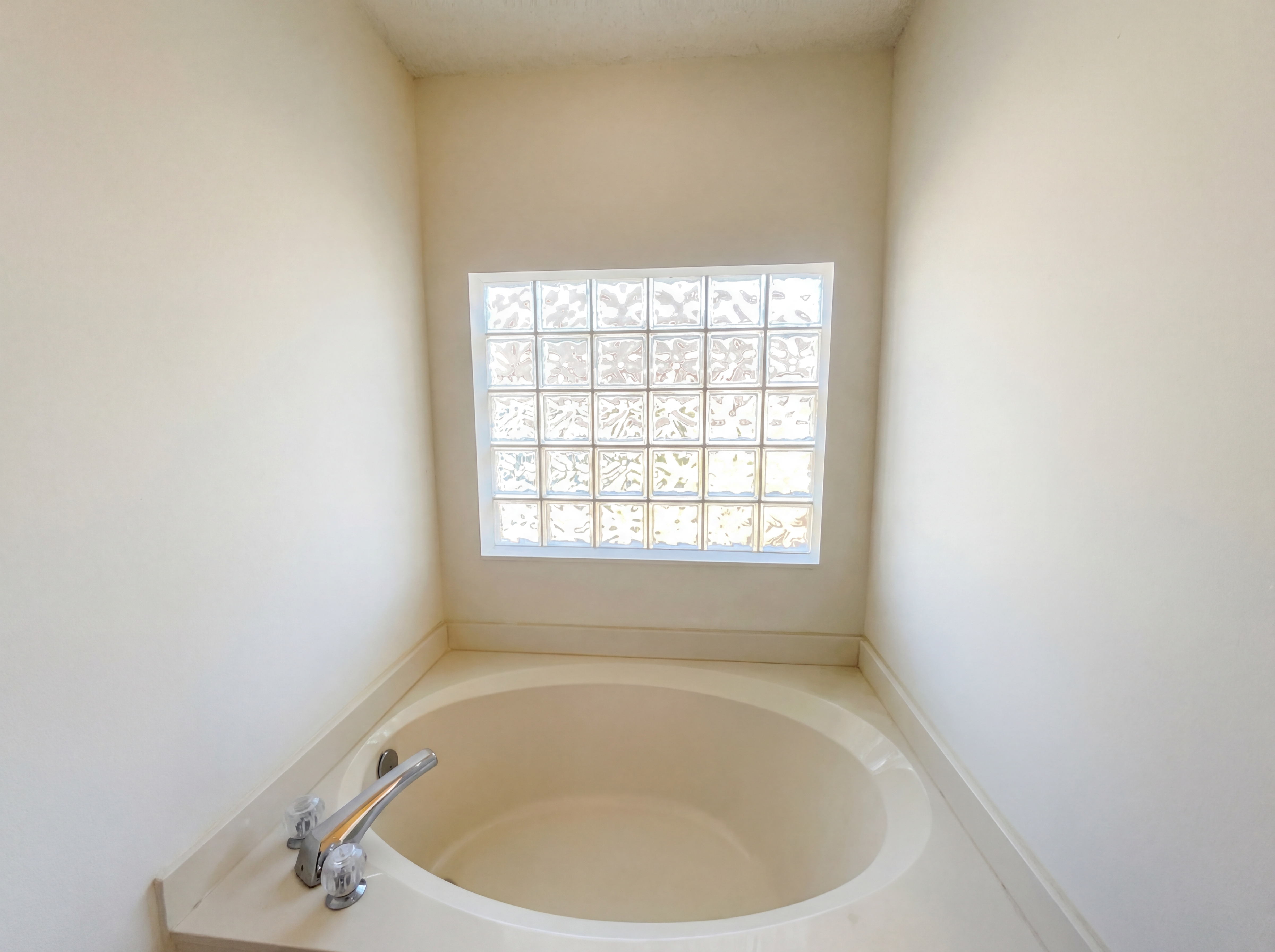 Photo 16 of 22 of 978 Tammy Cove Ln, Jacksonville, FL