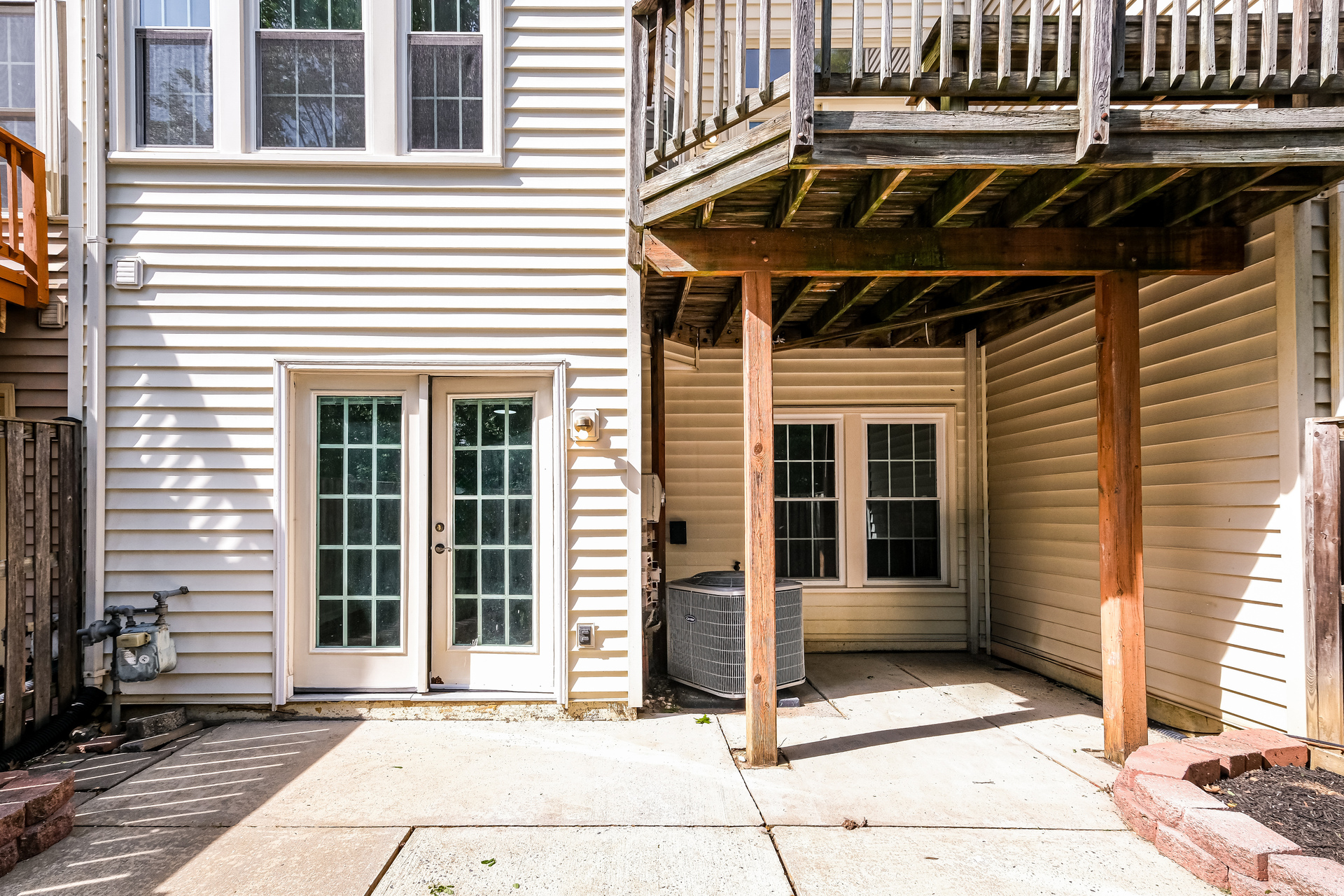 Photo 5 of 27 of 6270 Levi Ct, Springfield, VA