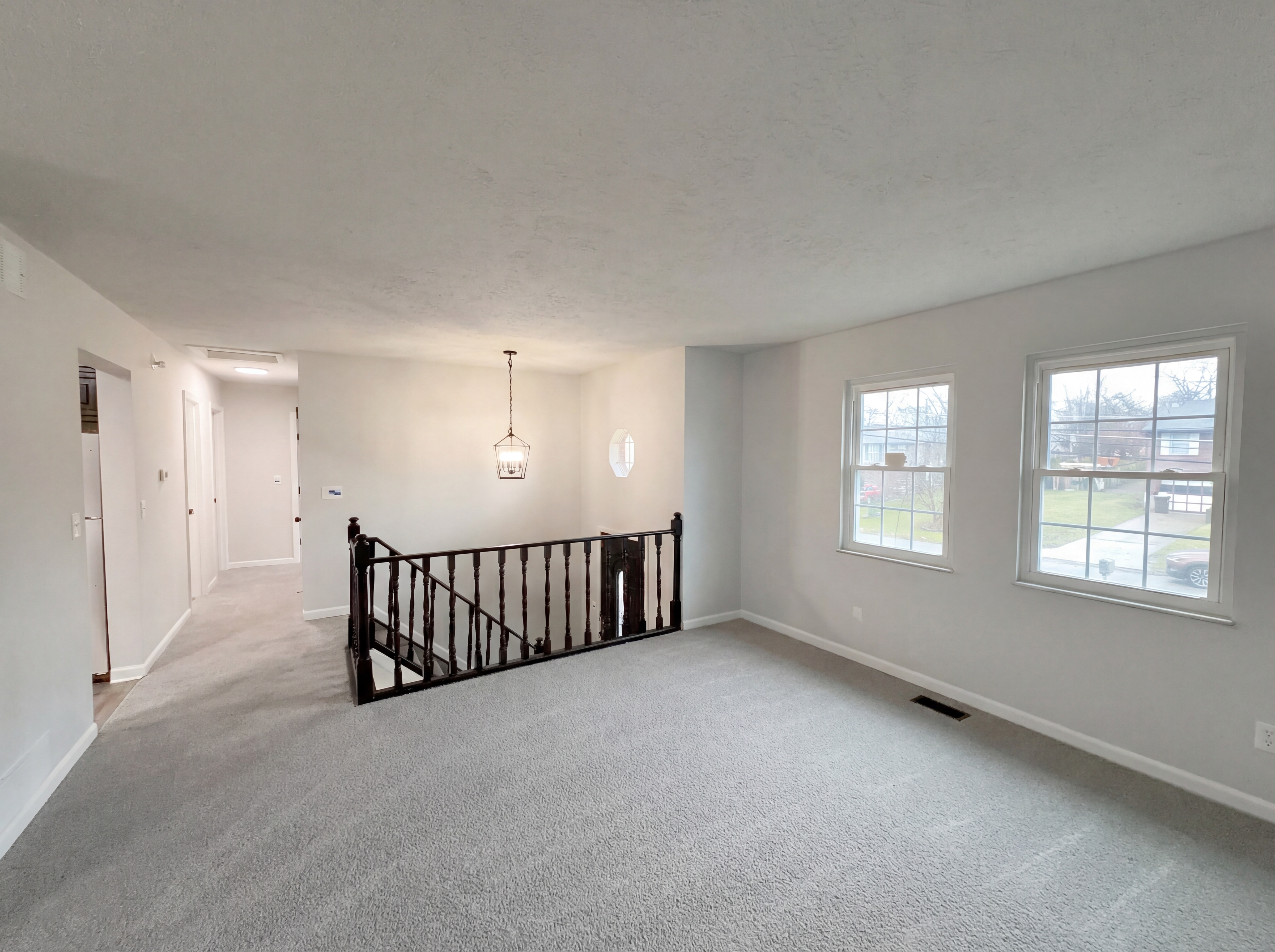Photo 3 of 20 of 10366 Pippin Ln, Cincinnati, OH