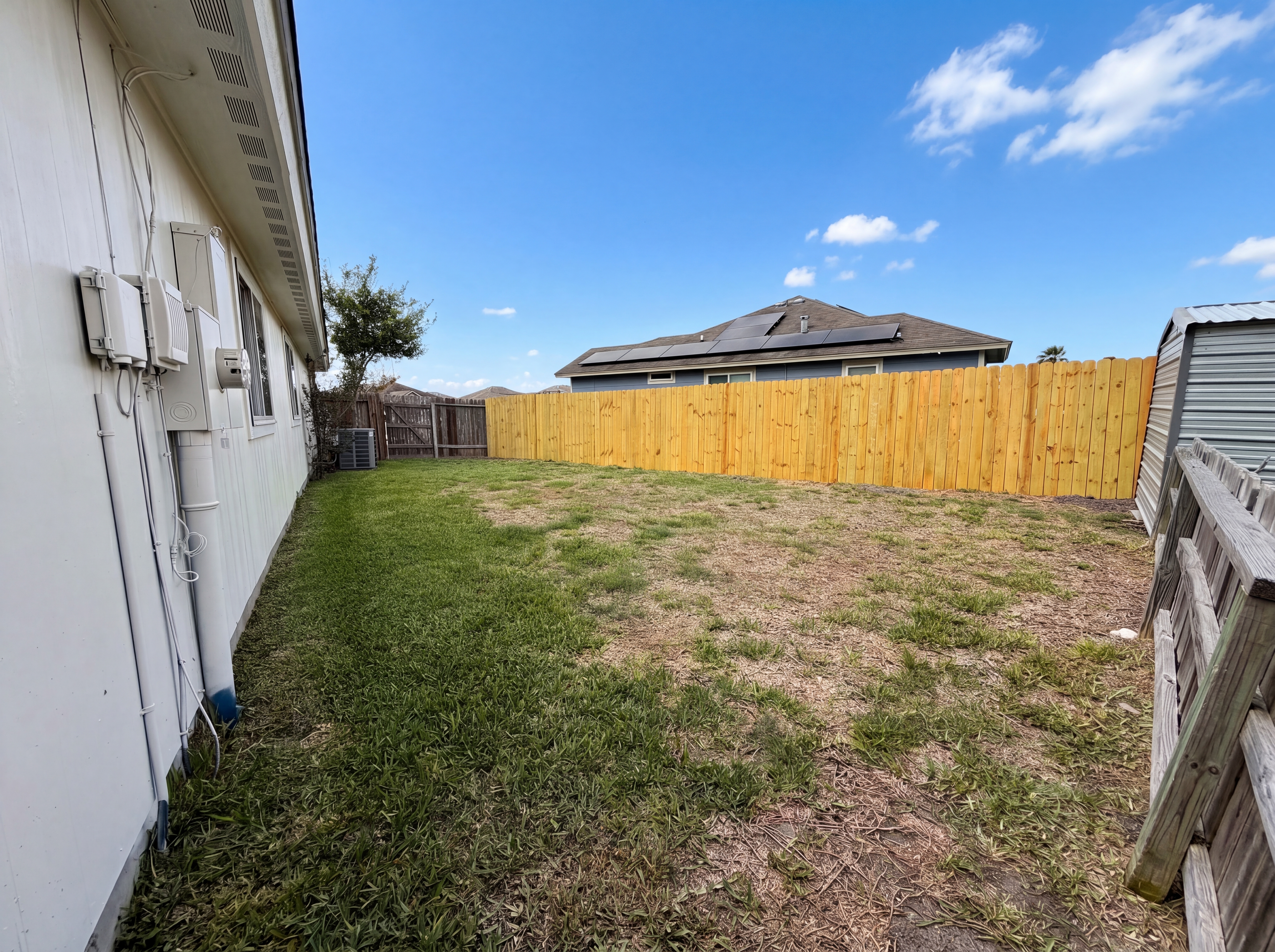 Photo 5 of 16 of 1706 Barlow Trl, Corpus Christi, TX