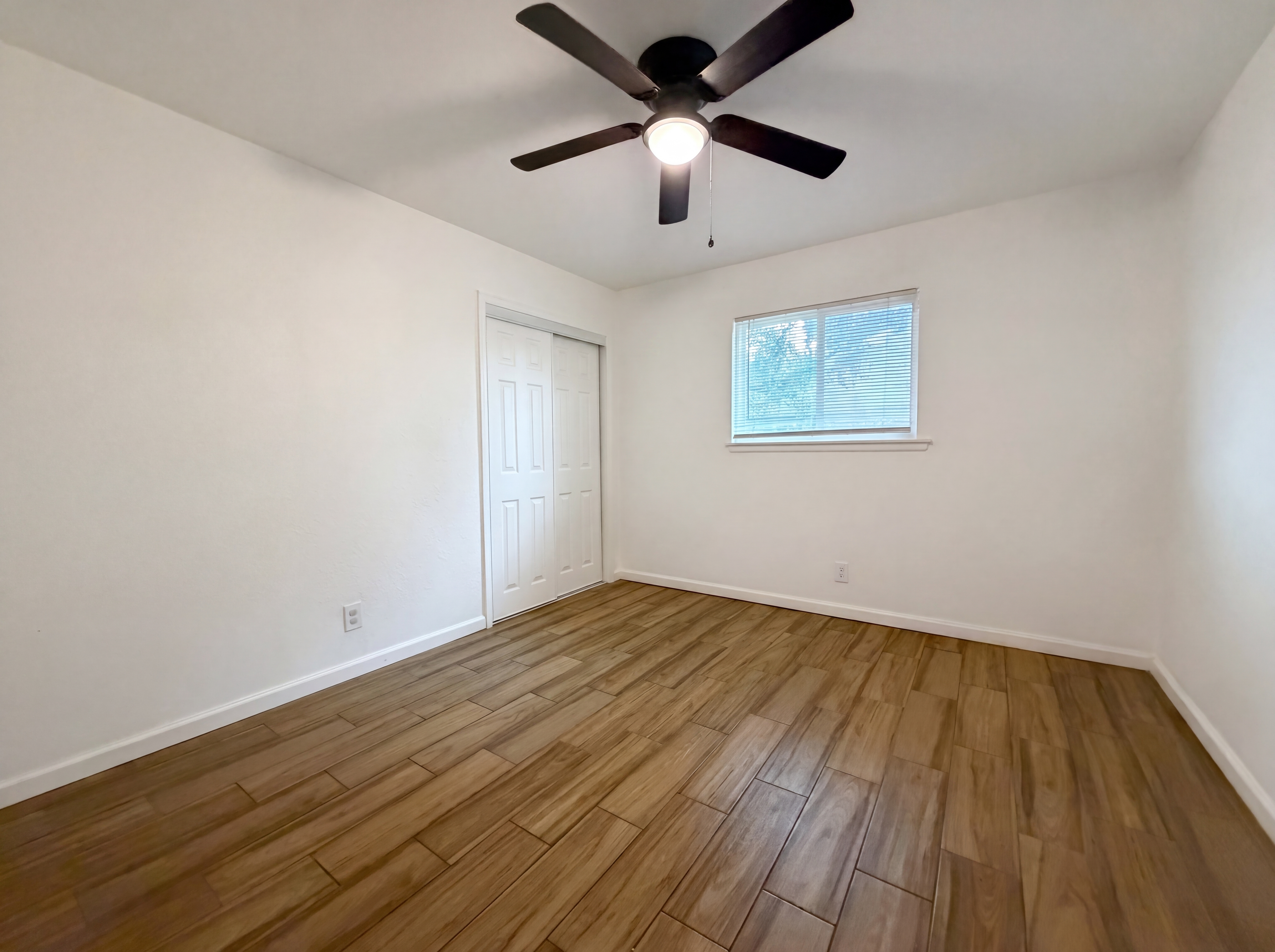 Photo 11 of 16 of 3702 Autumn Ln, San Antonio, TX