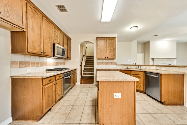 Photo 2 of 25 - 850 Brittany Way, Prosper, TX 75078