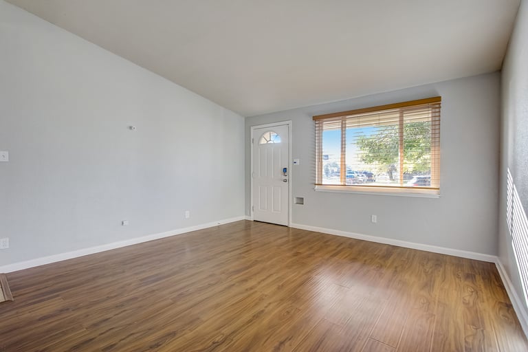 Photo 14 of 26 - 3660 Buhler Way, North Highlands, CA 95660