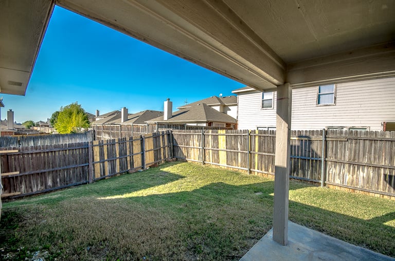 Photo 21 of 22 - 14516 Little Anne Dr, Little Elm, TX 75068