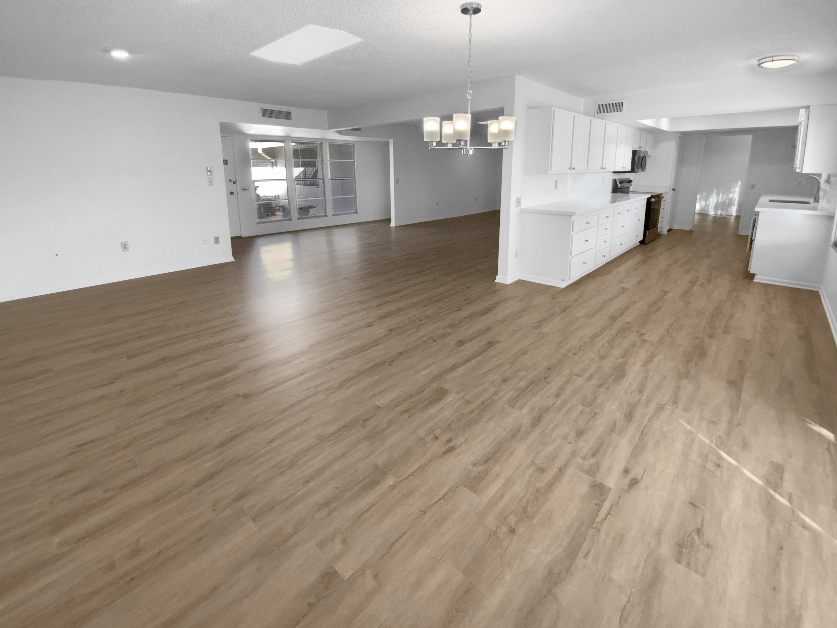 Photo 8 of 21 of 9703 W Spanish Moss Ln, Sun City, AZ