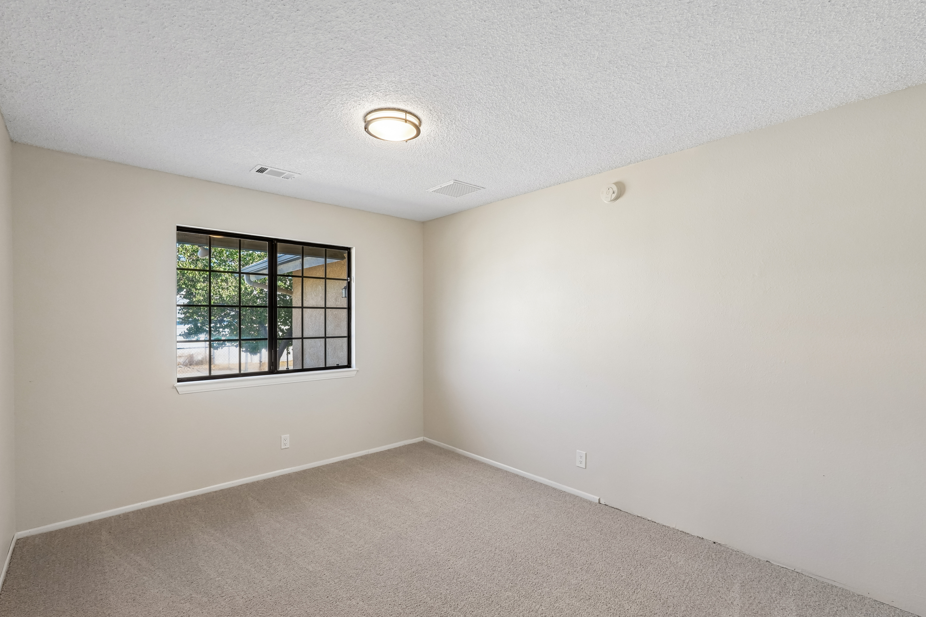 Photo 68 of 74 of 15852 Mandan Rd, Apple Valley, CA