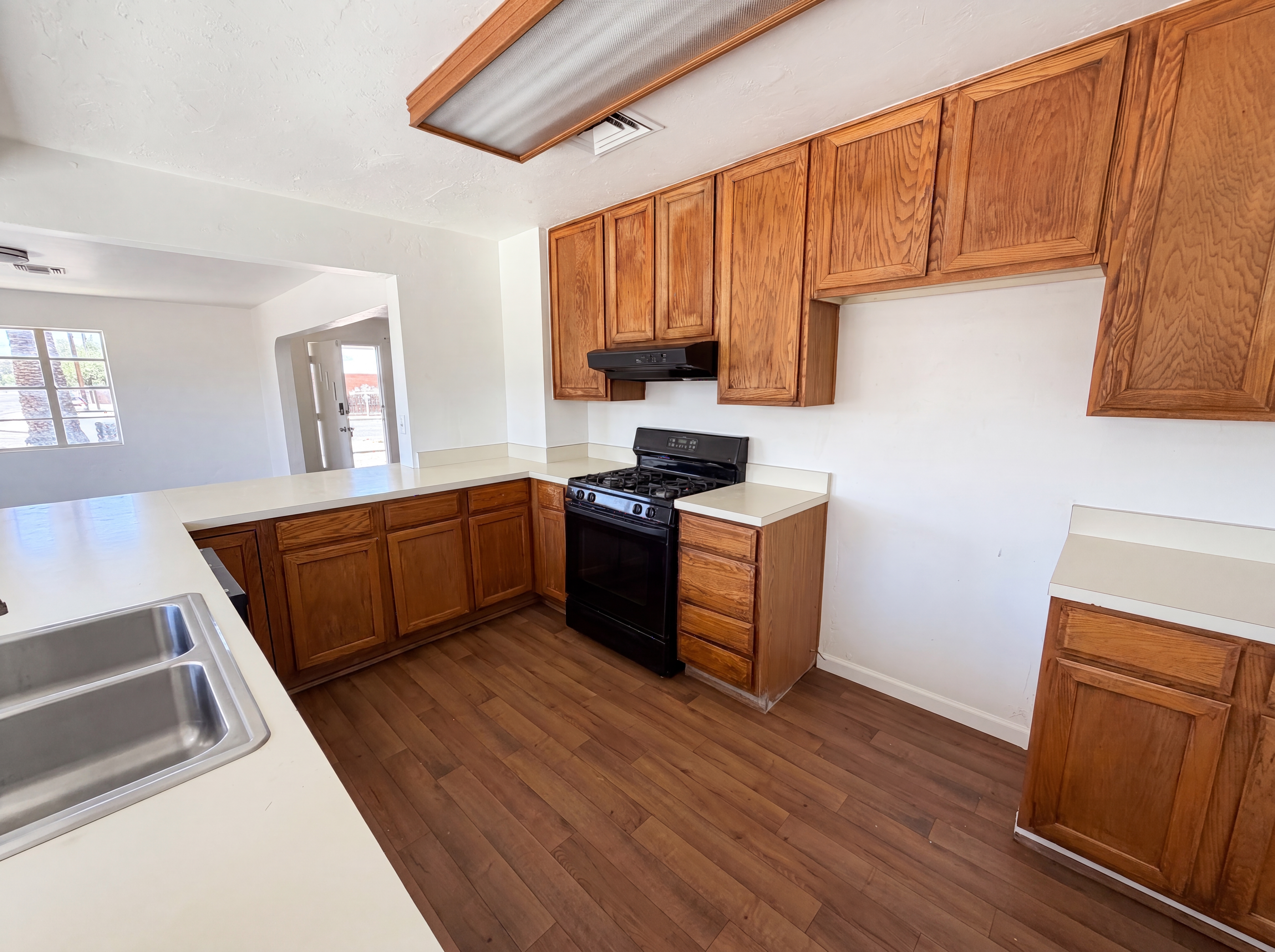 Photo 2 of 22 of 457 E Pastime Rd, Tucson, AZ