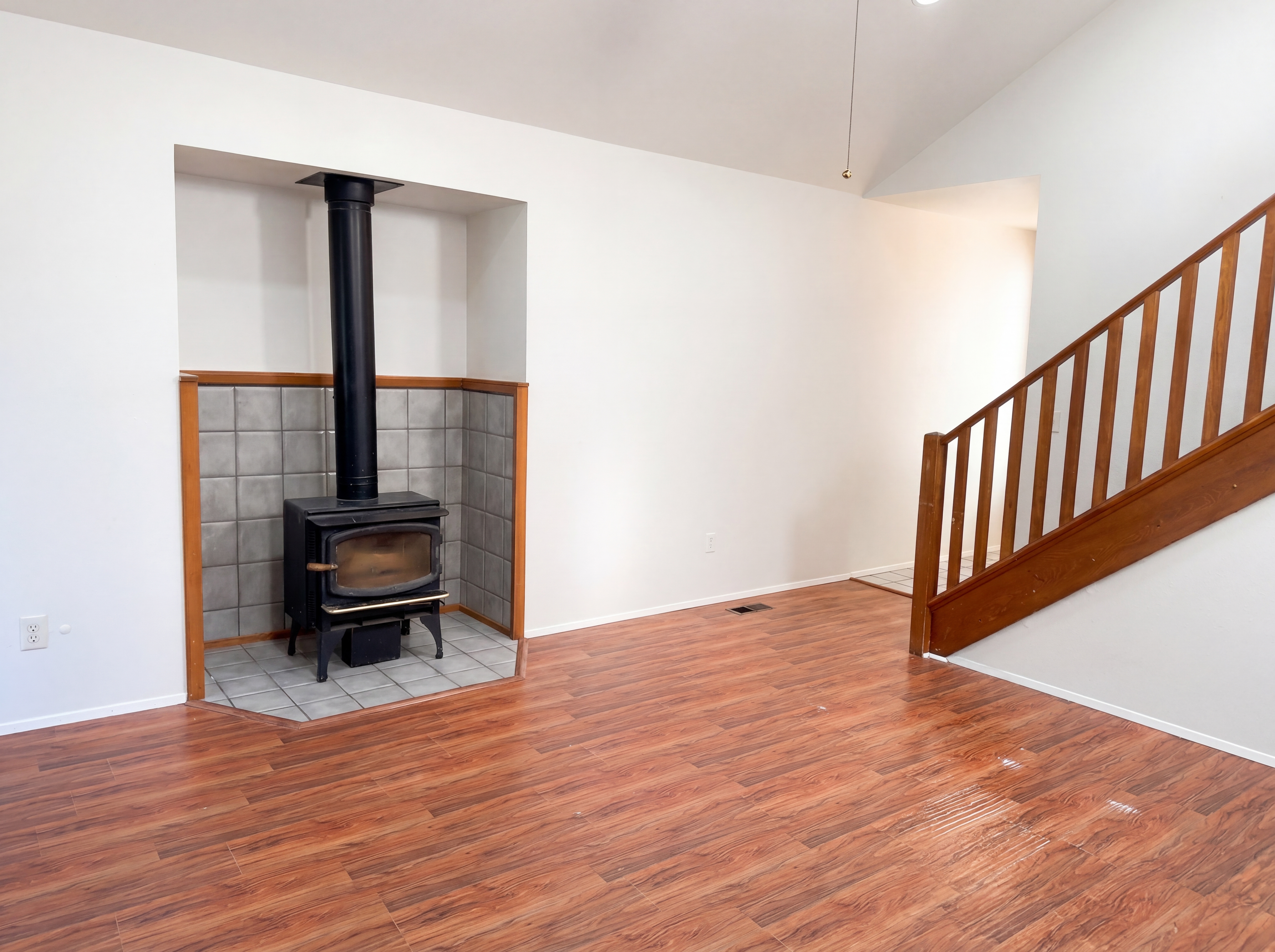Photo 6 of 18 of 515 Thistle St, Port Angeles, WA