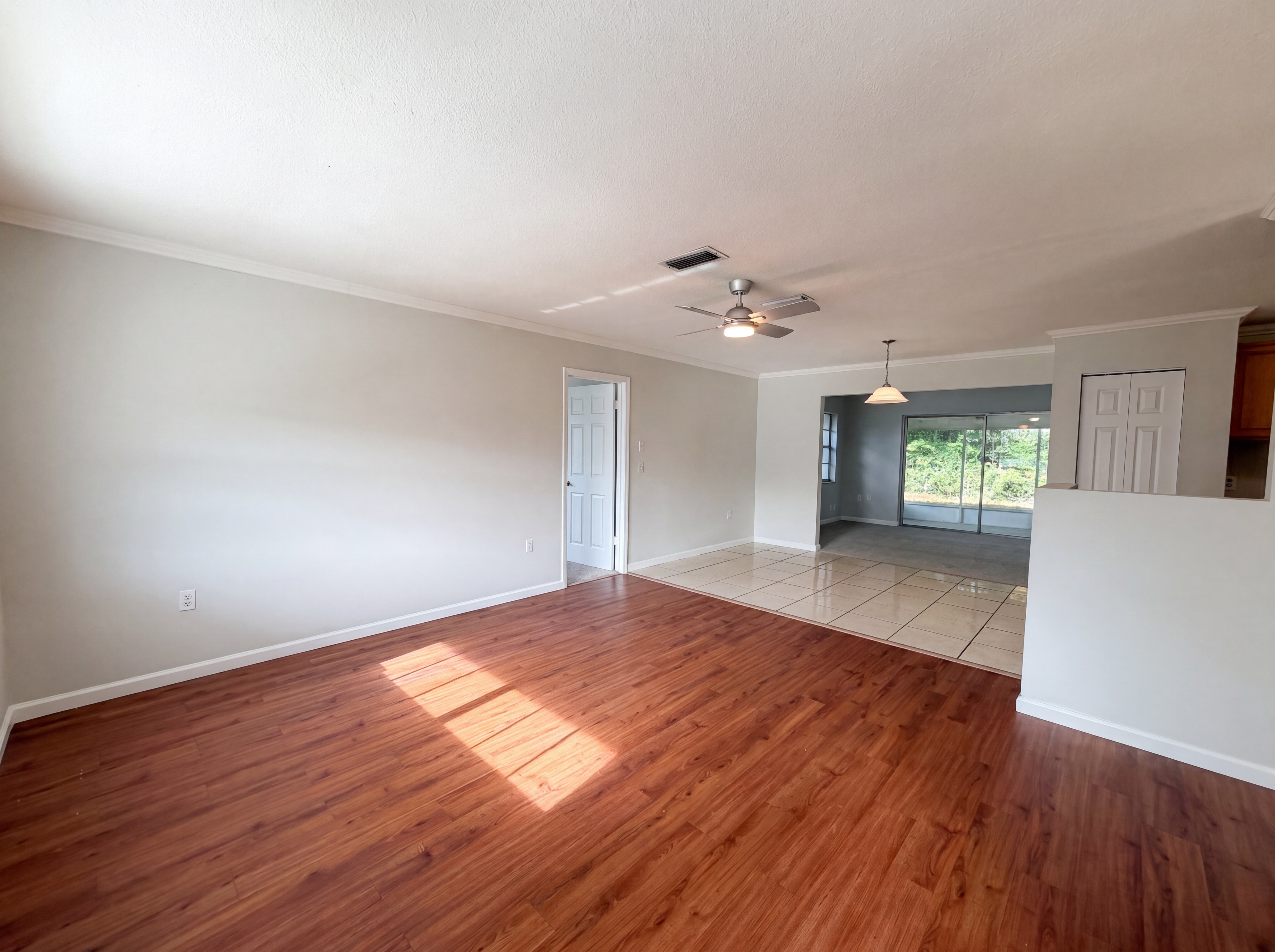 Photo 3 of 22 of 15246 SW 43rd Terrace Rd, Ocala, FL