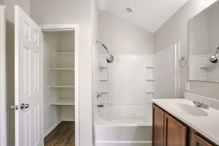 Photo 24 of 26 - 5209 Mirror Lake Dr, Haltom City, TX 76117