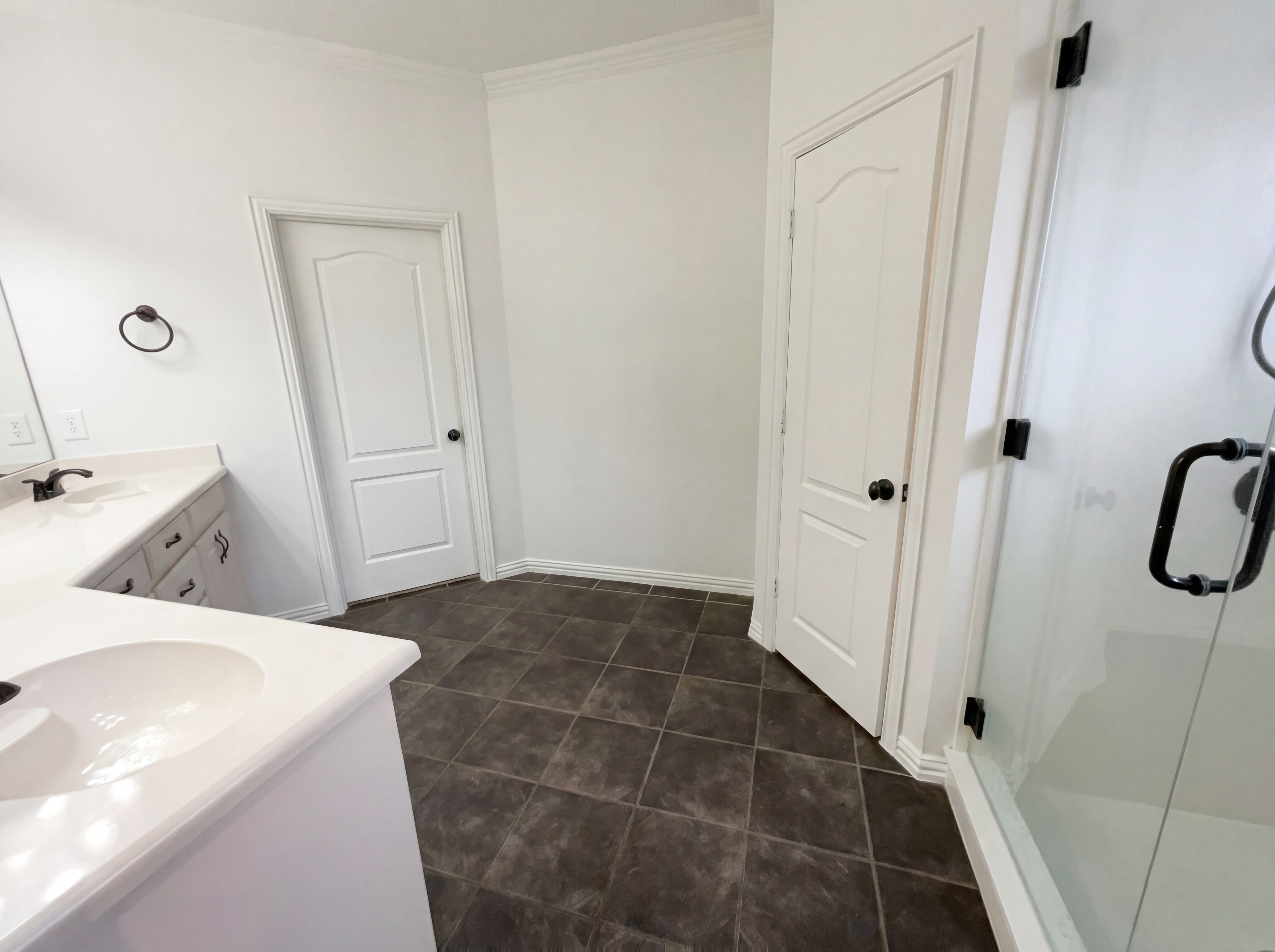 Photo 14 of 19 of 1817 Colorado Ct, Burleson, TX