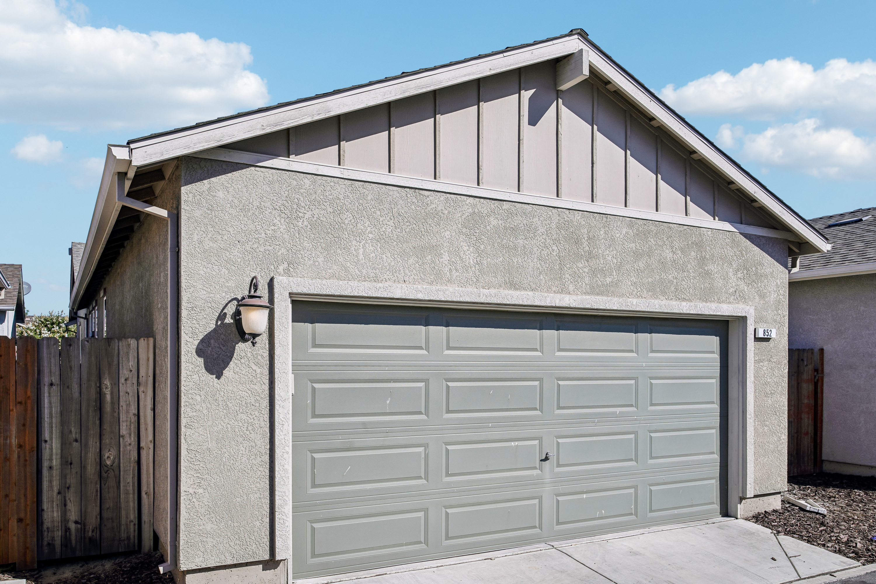 Photo 19 of 25 of 852 Castellona Dr, Newman, CA