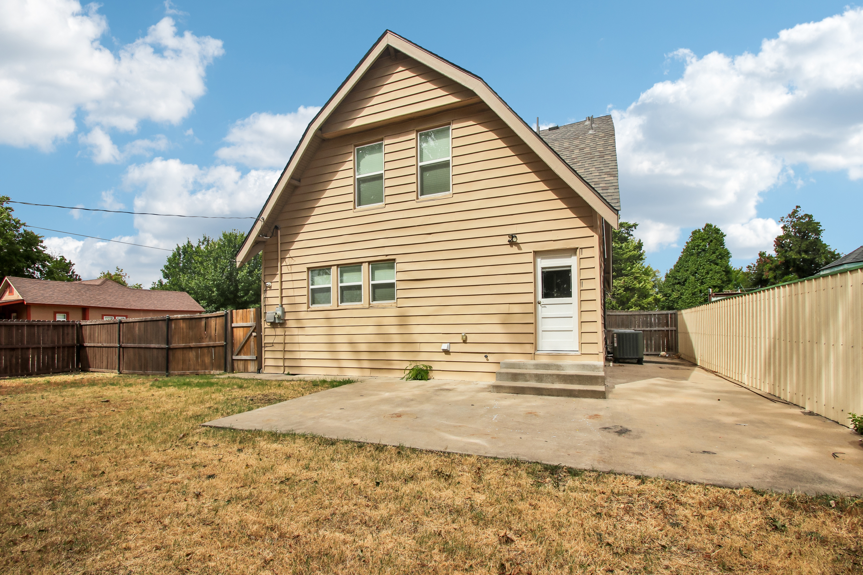 Photo 29 of 38 of 537 S Miles Ave, El Reno, OK