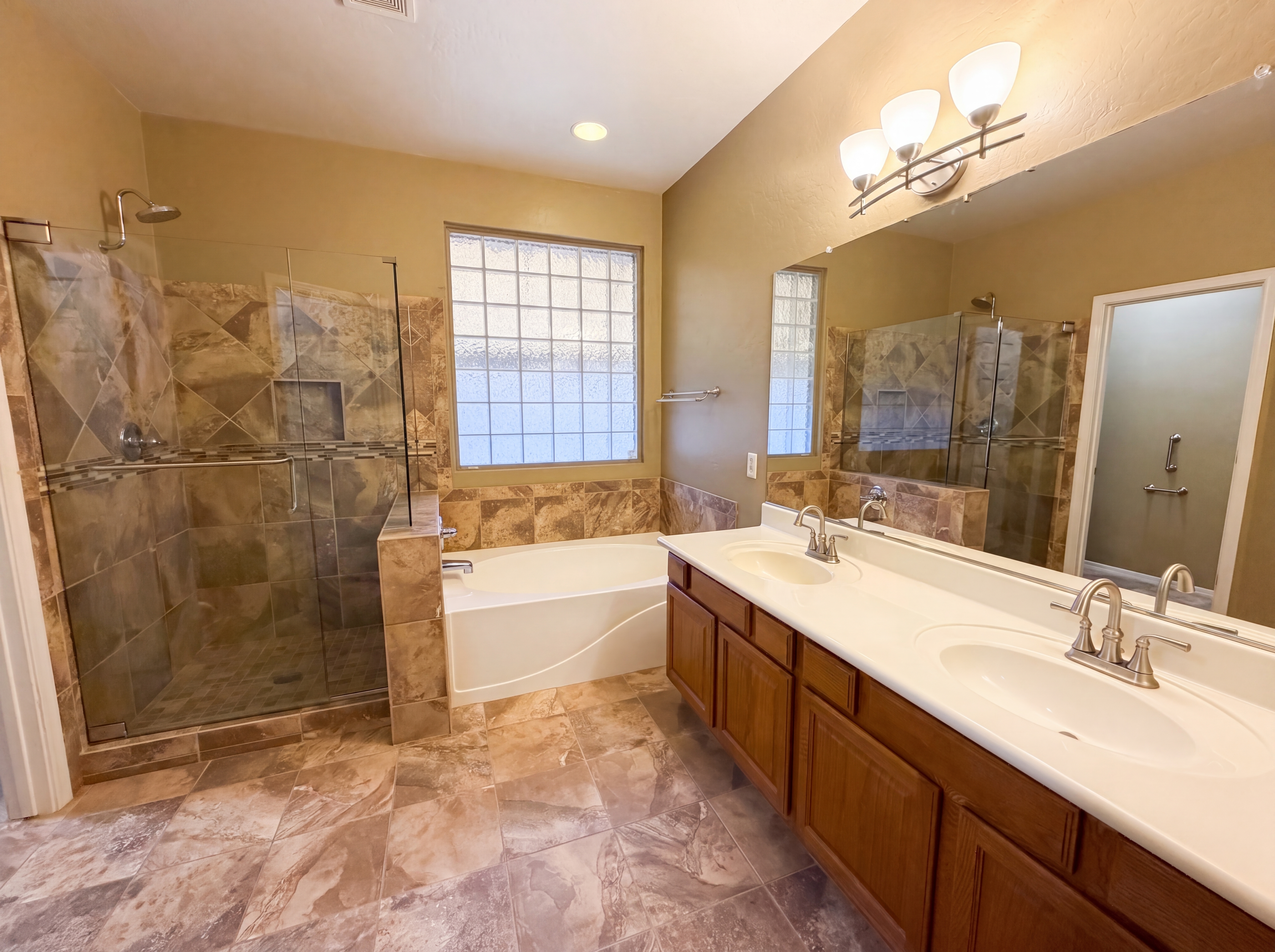 Photo 16 of 25 of 17530 W Cardinal Dr, Goodyear, AZ
