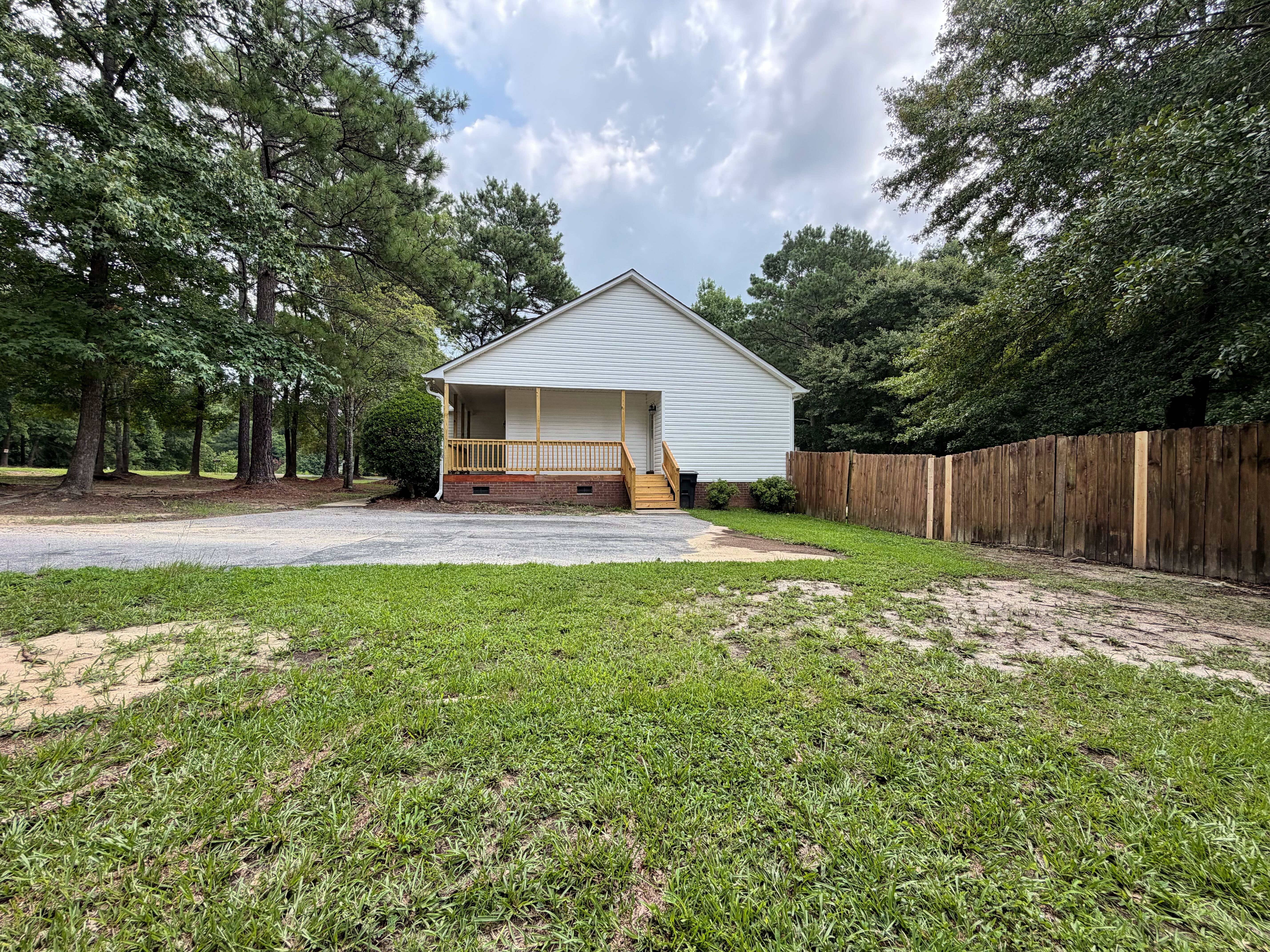 Photo 20 of 30 of 576 Sunray Dr, Clayton, NC