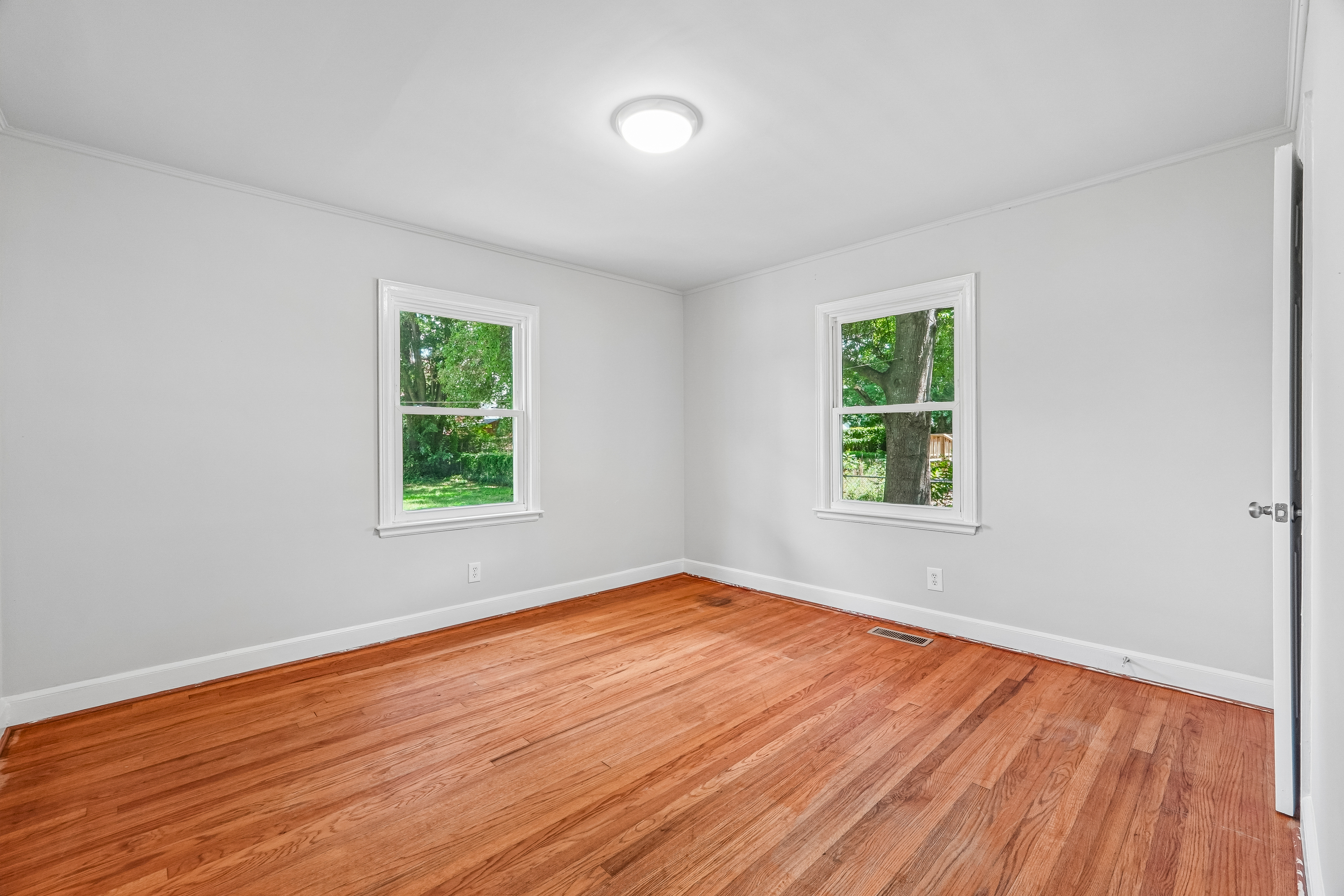 Photo 4 of 28 of 808 Lowery St, Shelby, NC