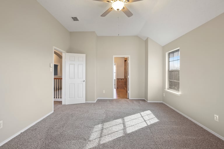 Photo 23 of 32 - 3553 Sedona Dr, Grand Prairie, TX 75052