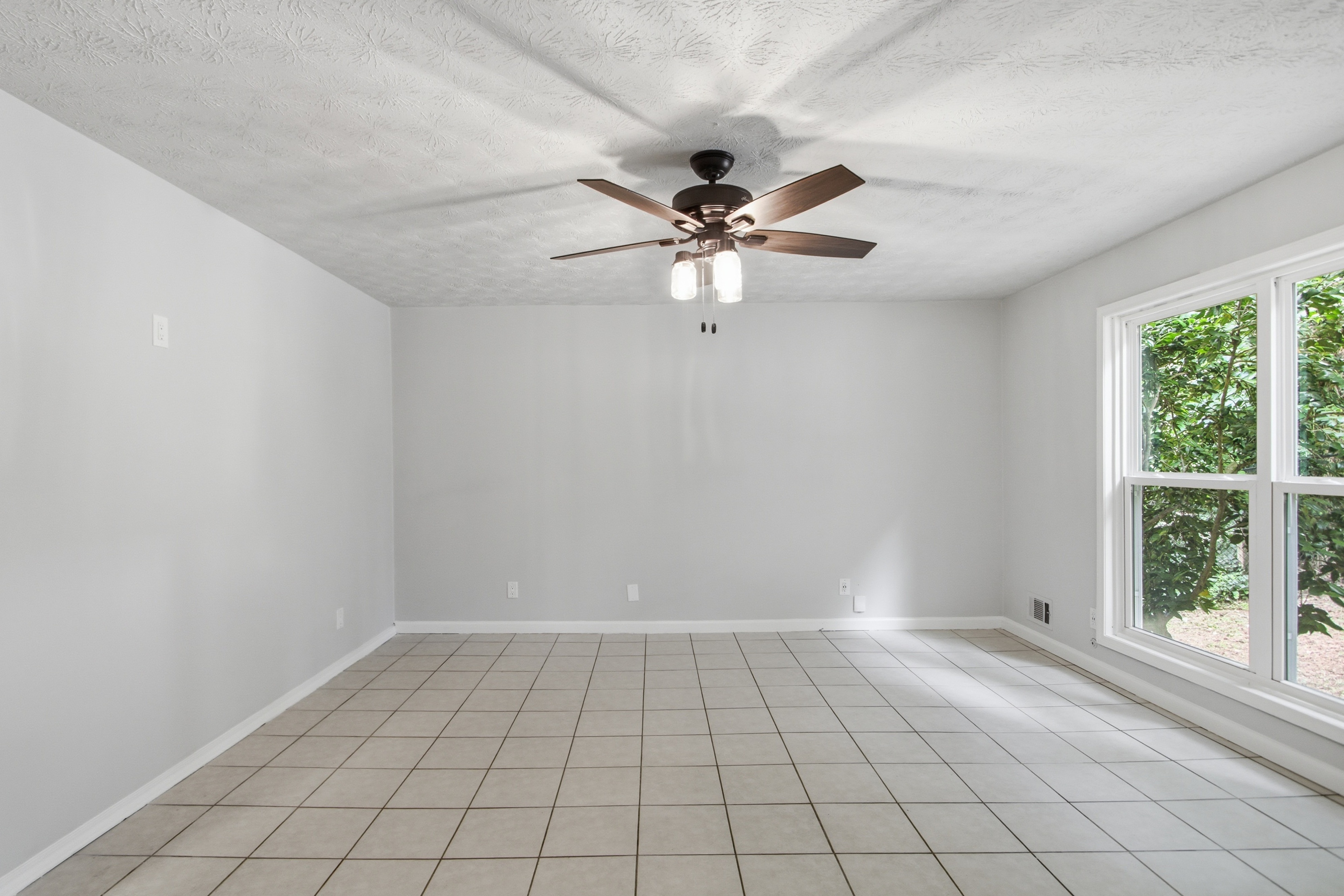 Photo 11 of 31 of 721 Belmont Rdg, Lawrenceville, GA