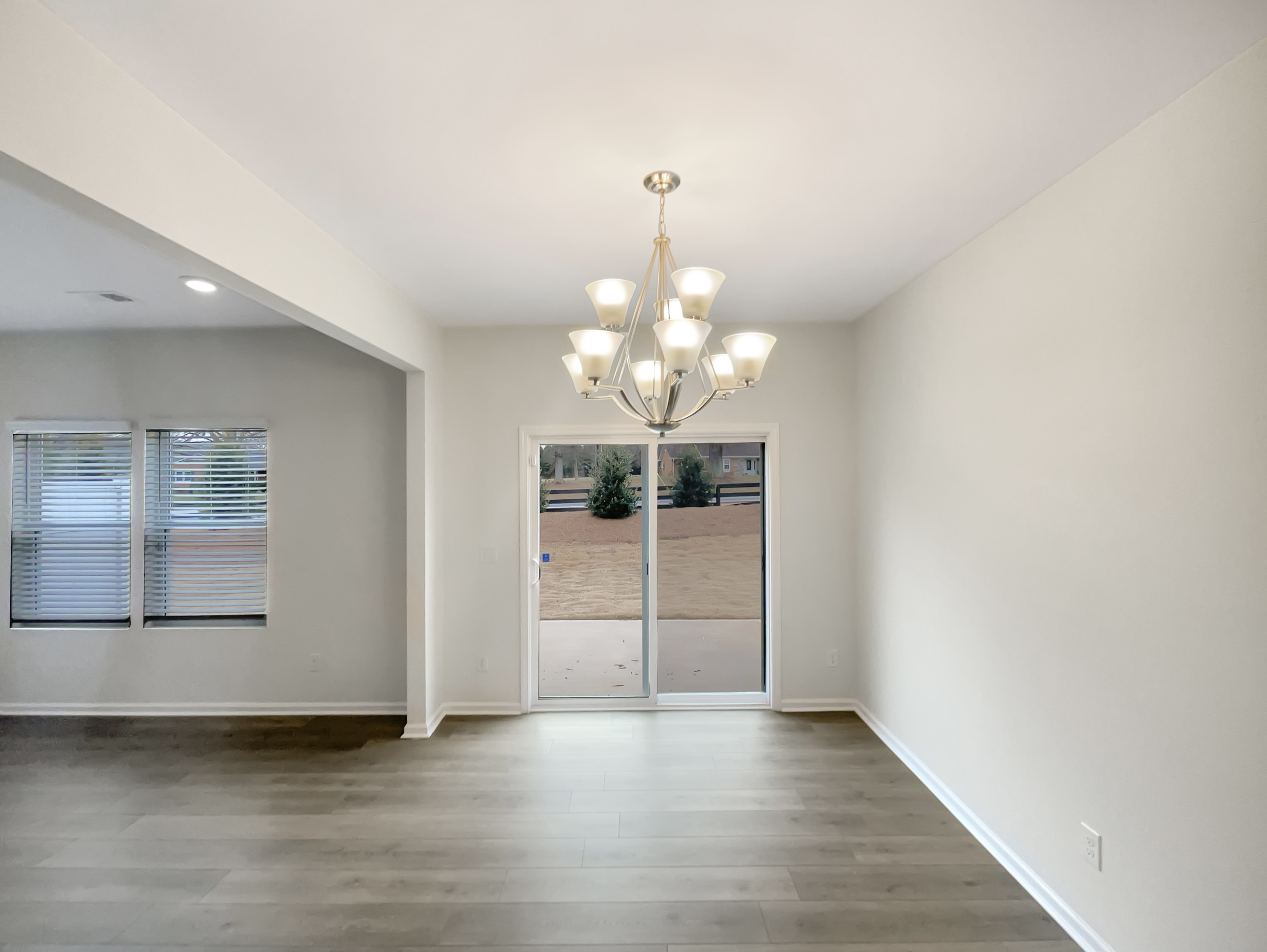 Photo 10 of 24 of 4023 Aster Point Ct, Pfafftown, NC