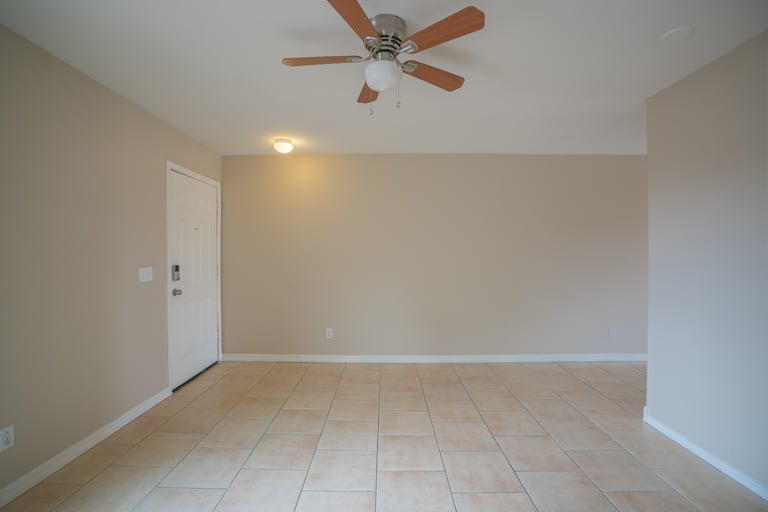 Photo 7 of 27 - 14464 N 158th Ln, Surprise, AZ 85379