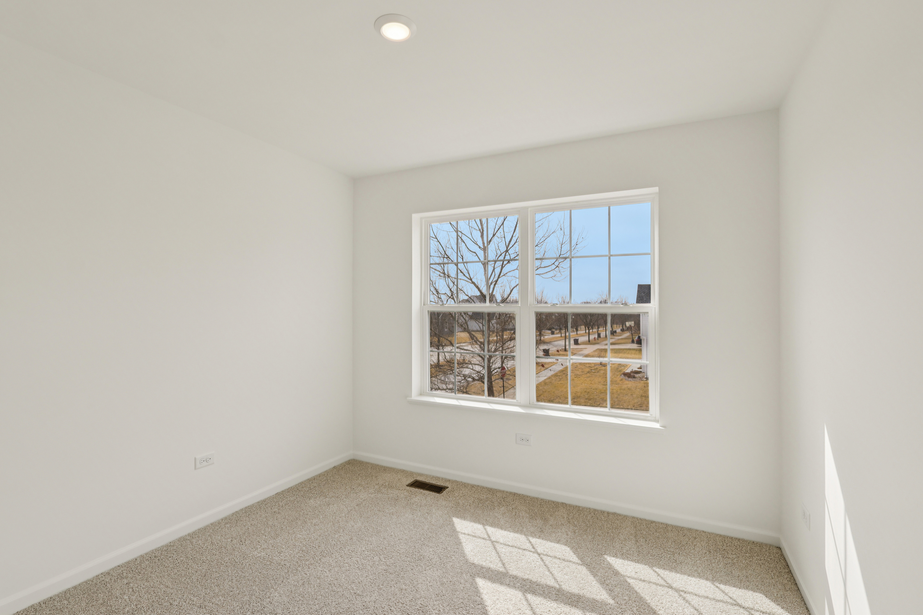 Photo 33 of 45 of 3100 Holden St, Elgin, IL