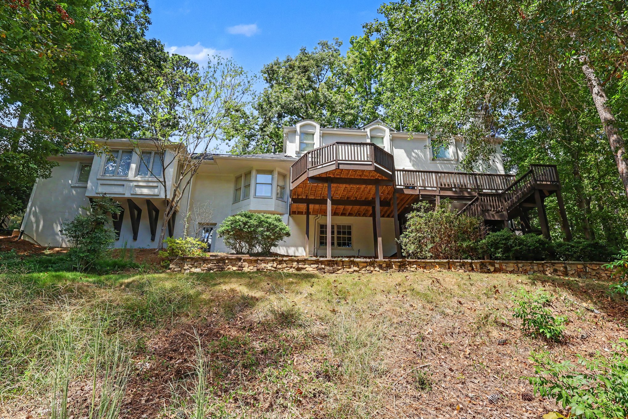 Photo 5 of 21 of 1941 River Way Dr, Hoover, AL