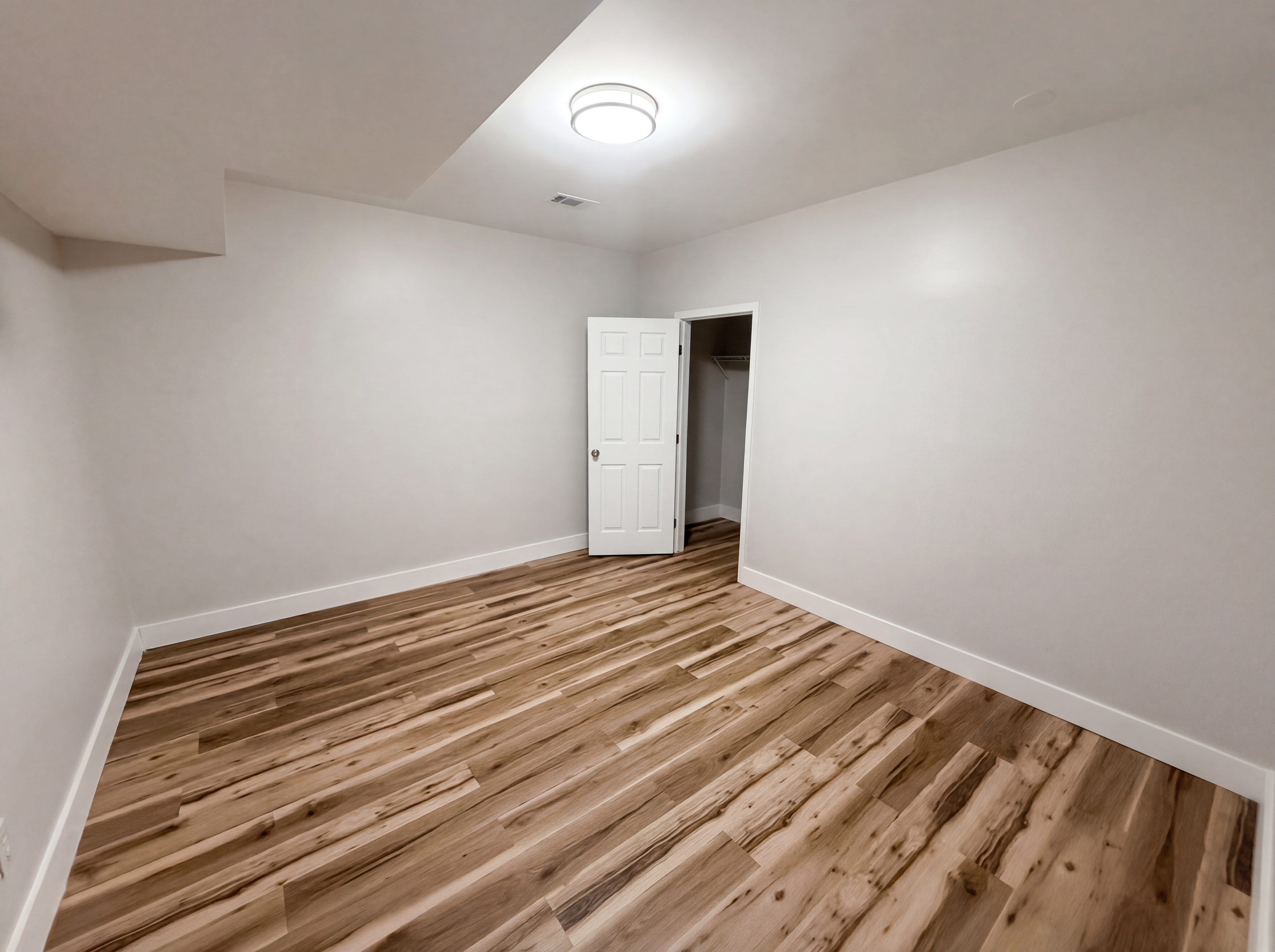 Photo 13 of 44 of 4000 Amberley Ln, Marietta, GA