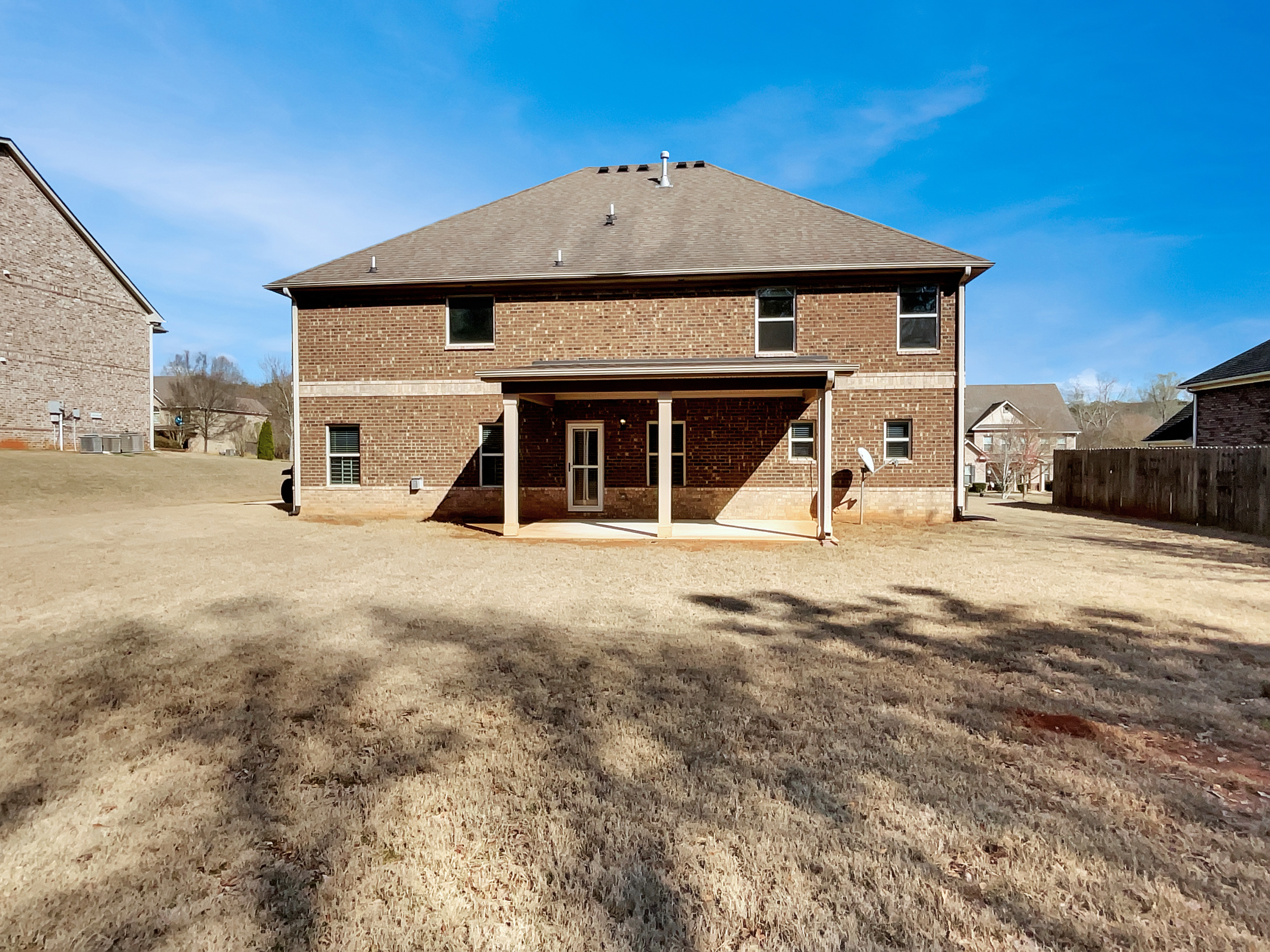 Photo 5 of 33 of 144 Napa Dr, McDonough, GA