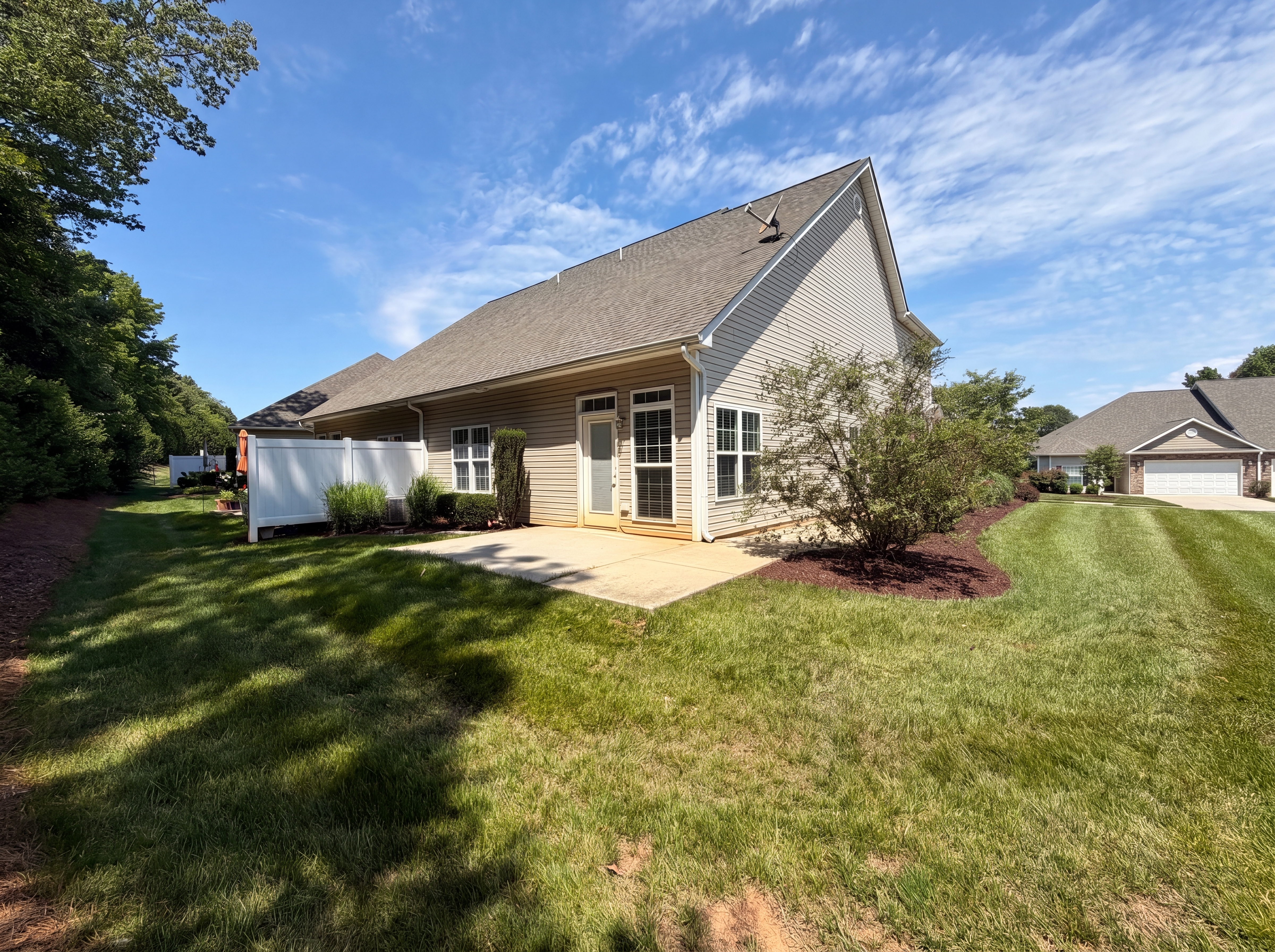Photo 16 of 18 of 1102 Lake Michael Way, Mebane, NC