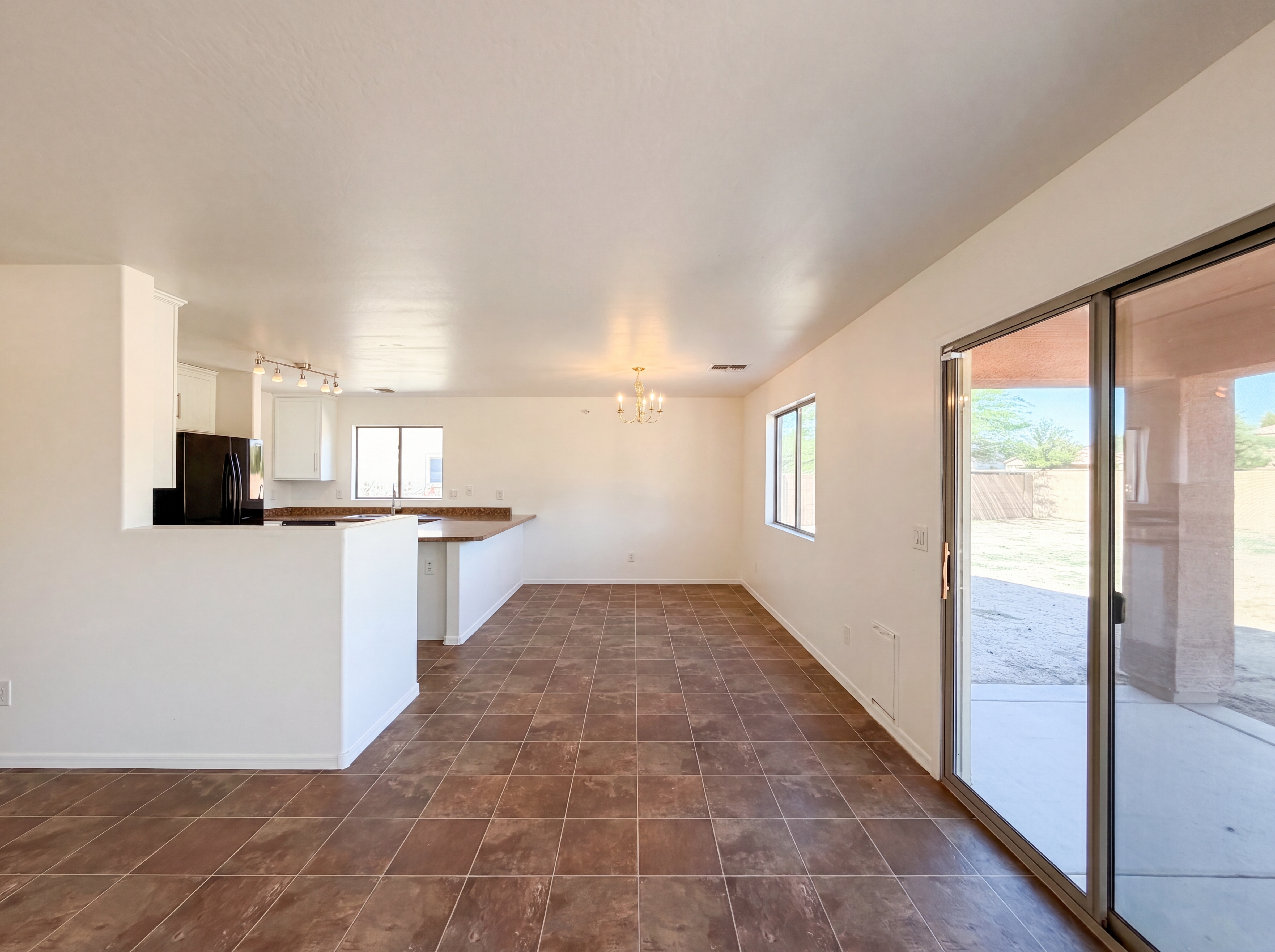 Photo 6 of 21 of 18856 N Comet Trl, Maricopa, AZ