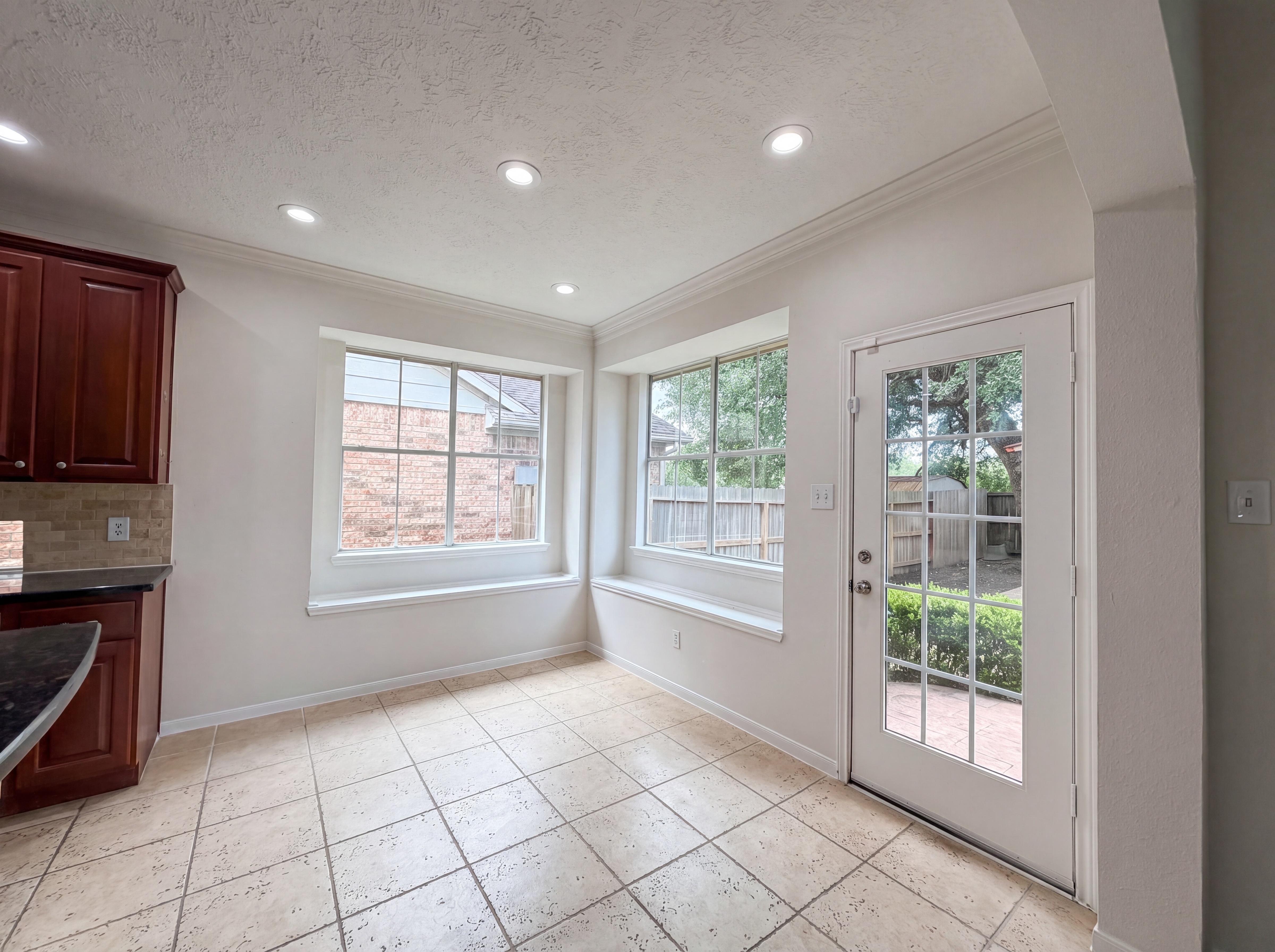 Photo 13 of 33 of 3106 Forrester Dr, Pearland, TX