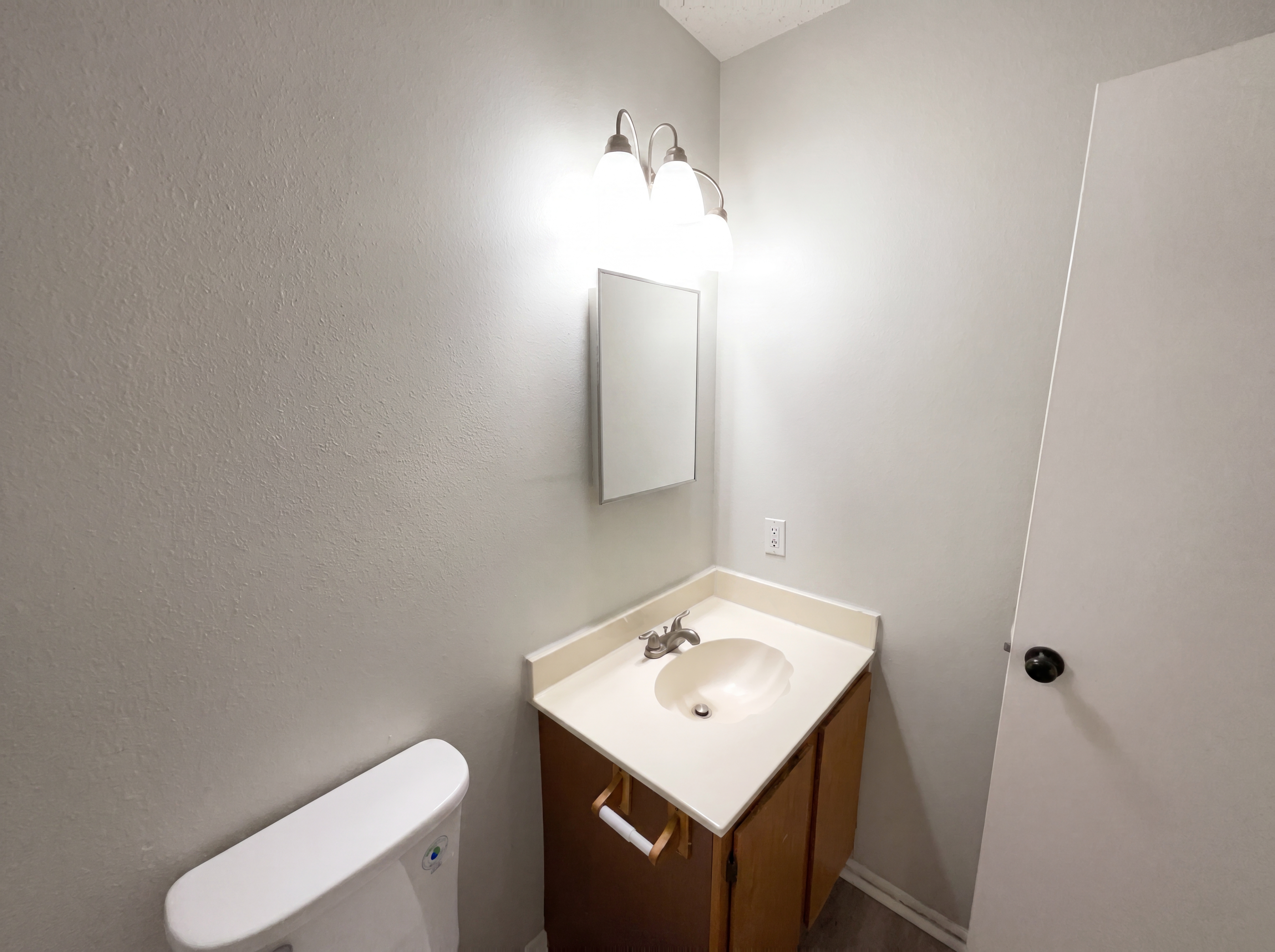 Photo 17 of 20 of 2830 Fisher Field Dr, San Antonio, TX