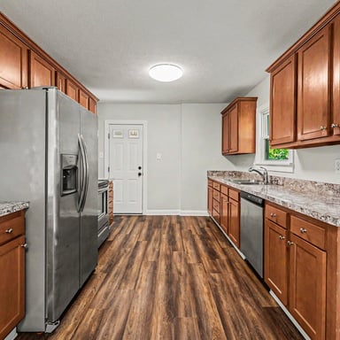 Property photo 2 of 824 Gasche St