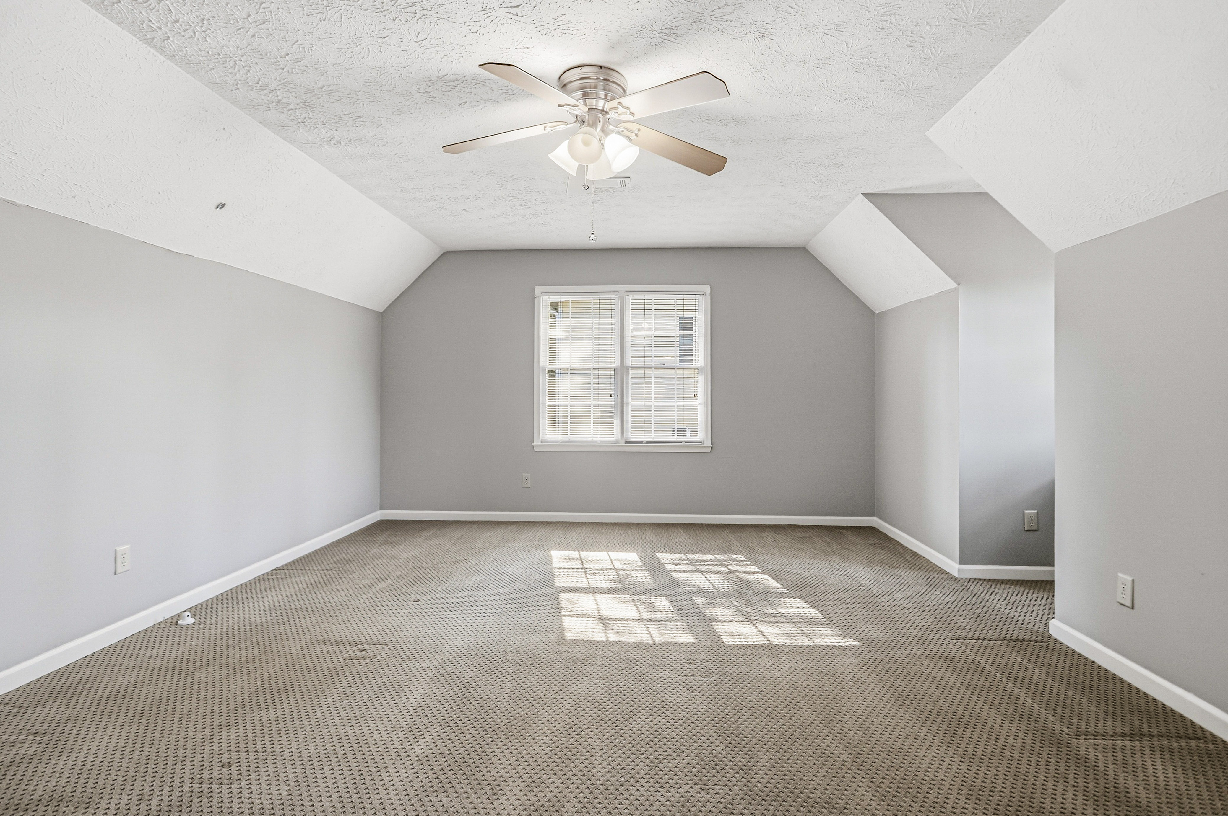Photo 24 of 56 of 2696 S Arbor Dr, Marietta, GA