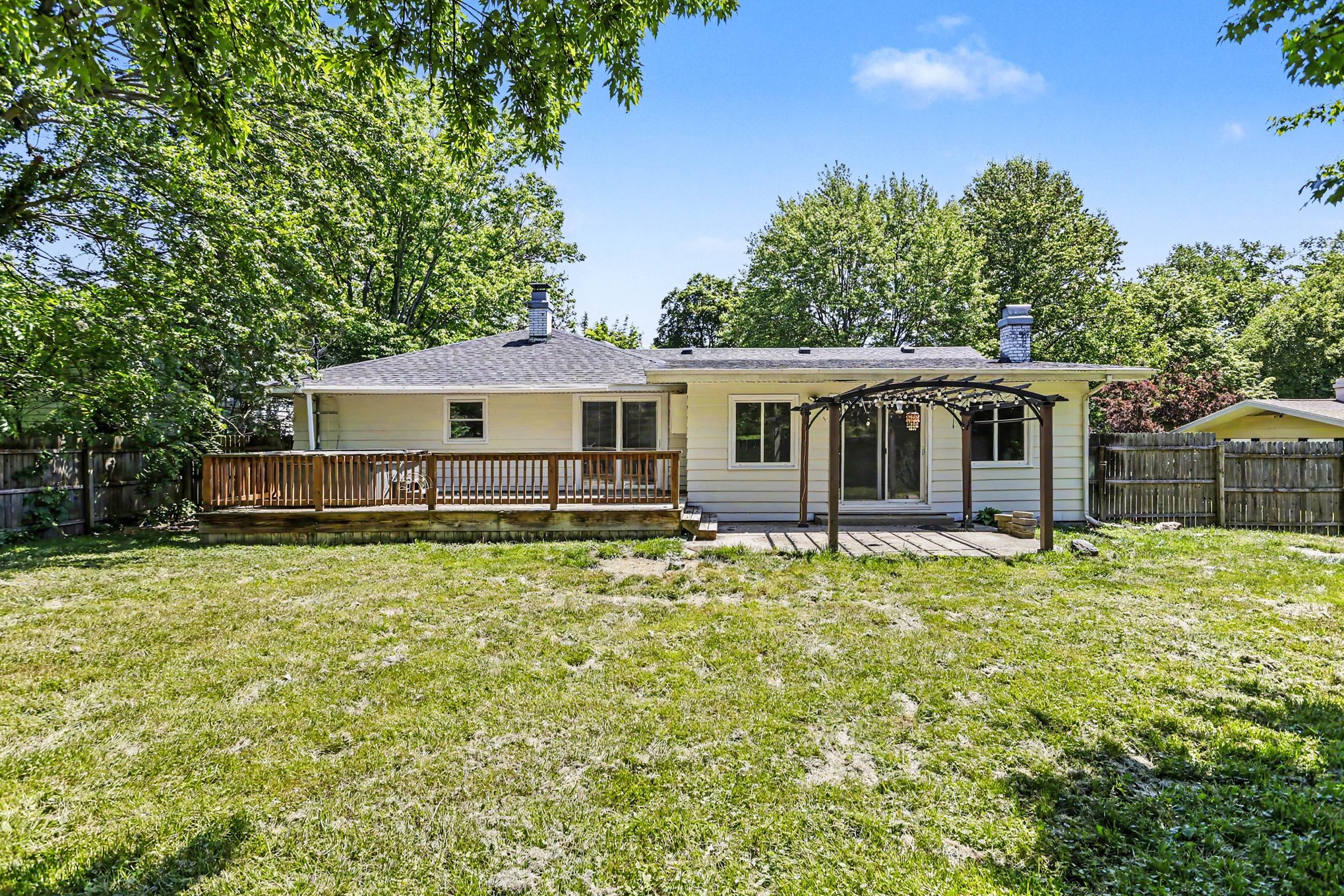Photo 5 of 15 of 724 Chippewa Trl, Niles, MI