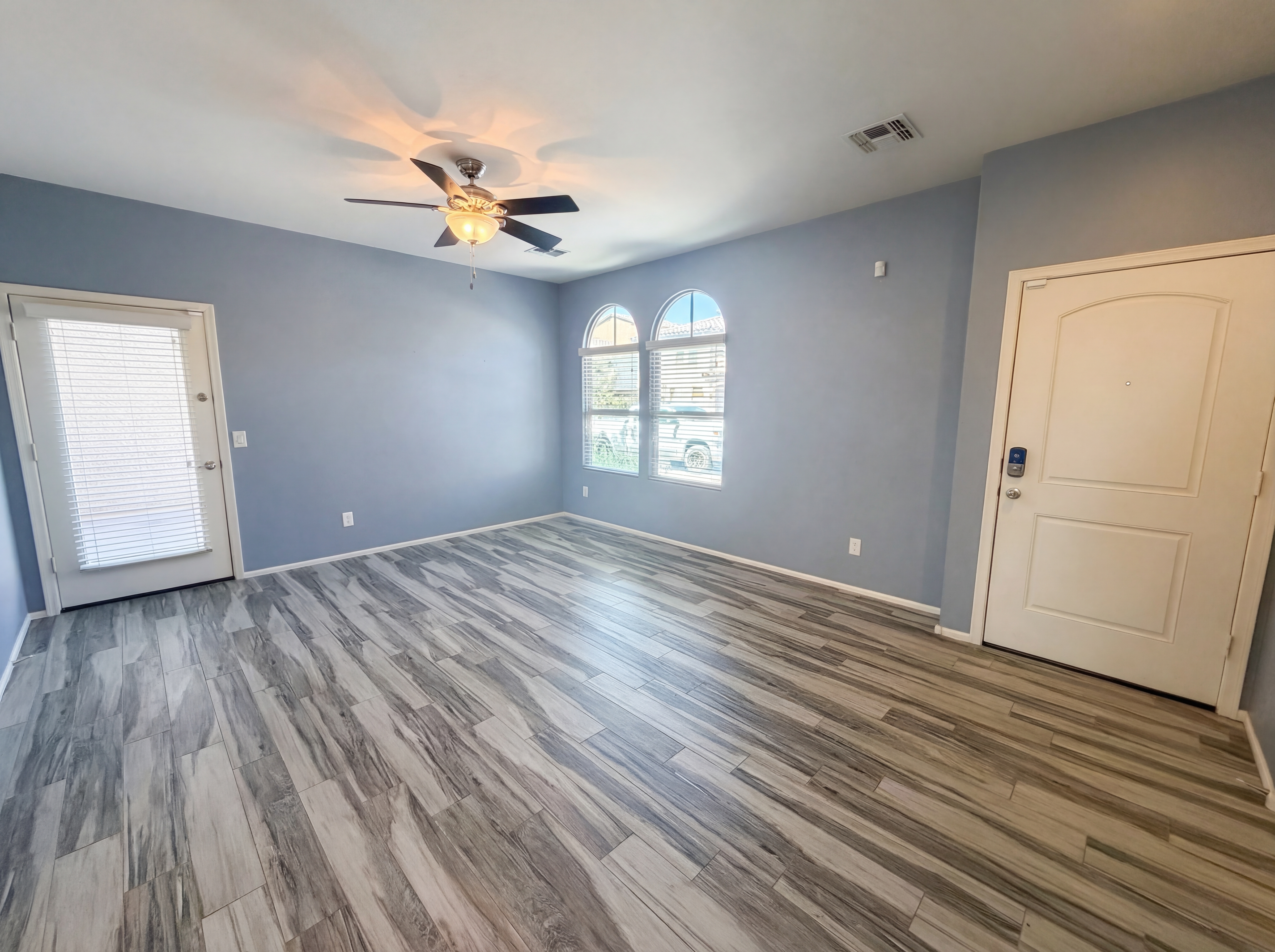 Photo 3 of 34 of 7763 W Pipestone Pl, Phoenix, AZ