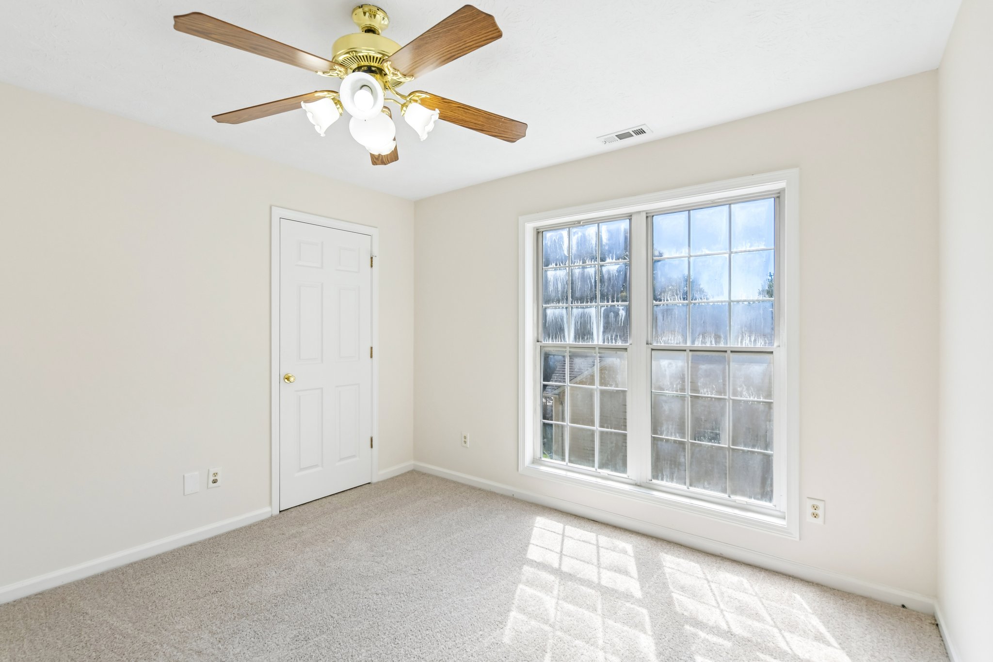 Photo 28 of 38 of 206 Northwind Dr, Stockbridge, GA