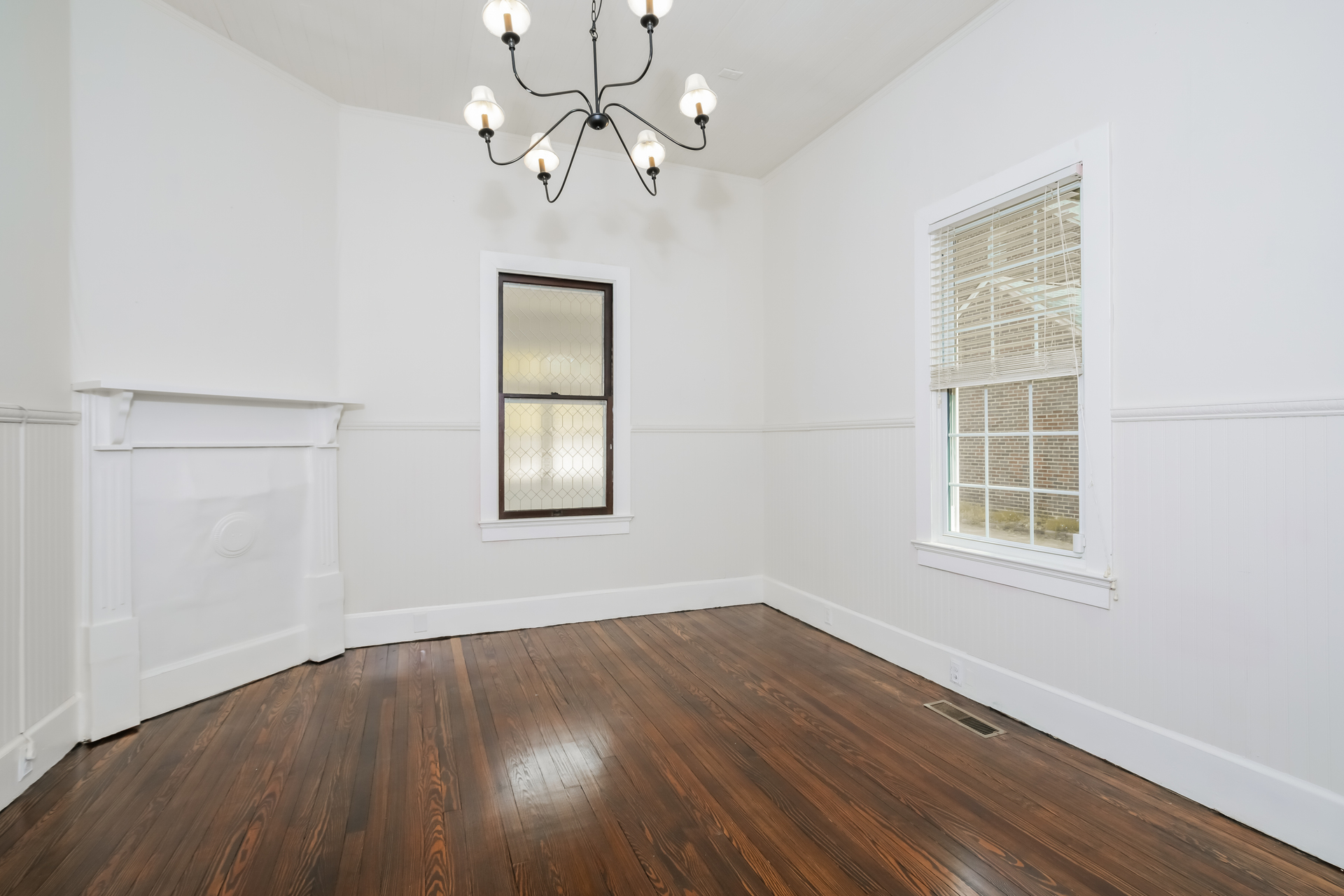 Photo 6 of 21 of 208 E Capitola Ave, Kinston, NC