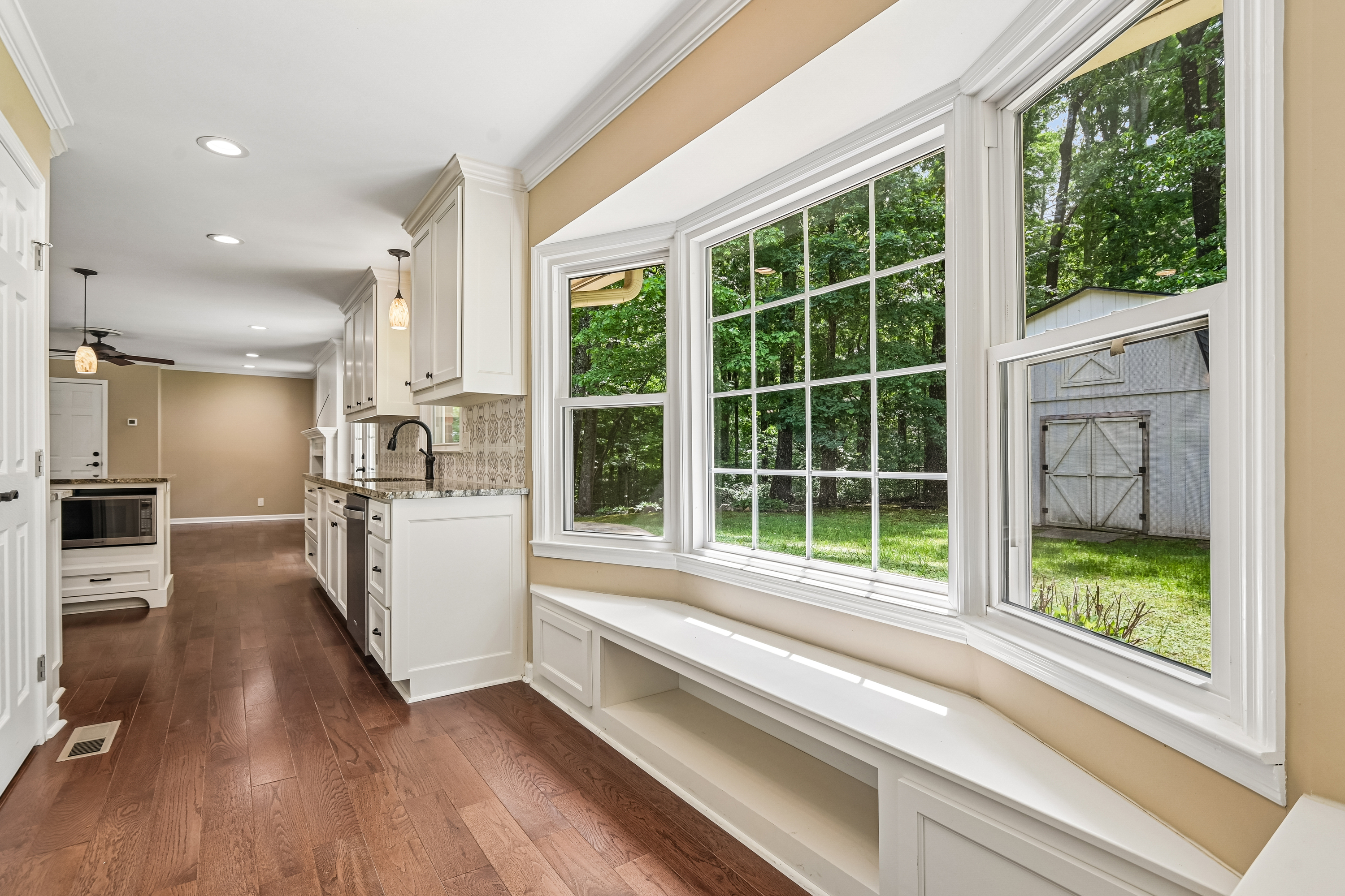 Photo 35 of 47 of 3431 Hickory View Dr NW, Marietta, GA