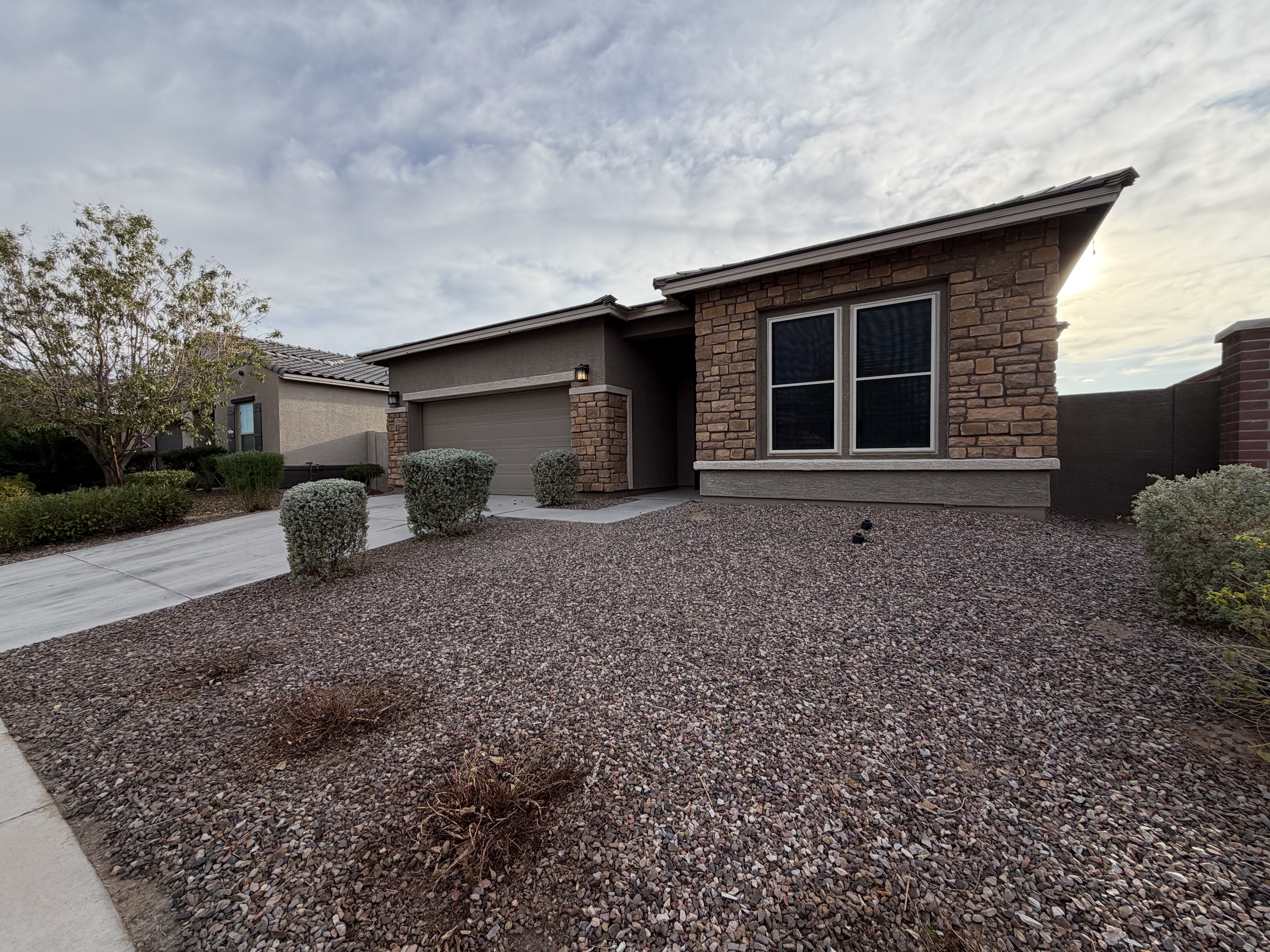 Photo 26 of 34 of 13706 N 144th Dr, Surprise, AZ